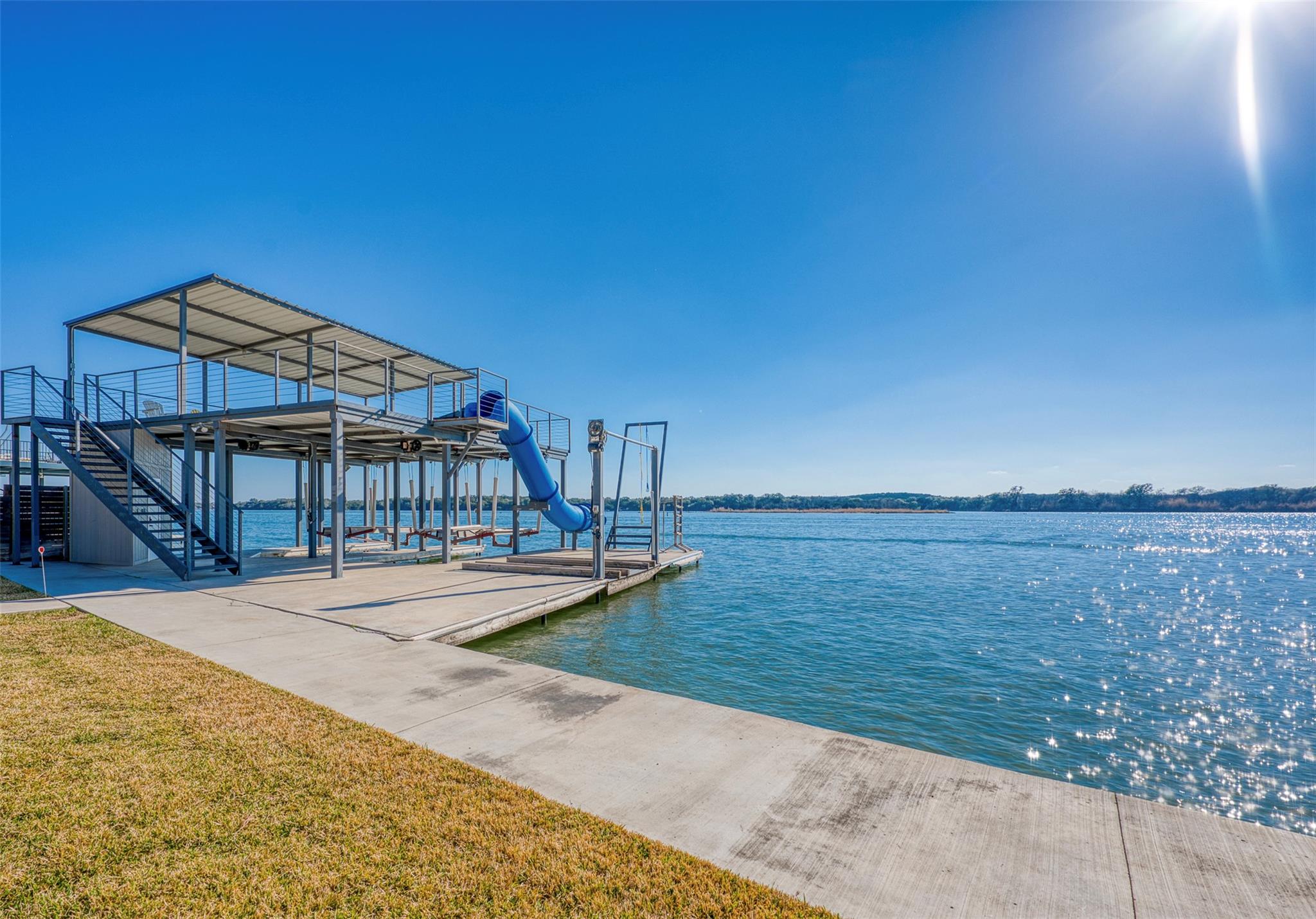 414 Campa Pajama Ln, Kingsland, TX 78639