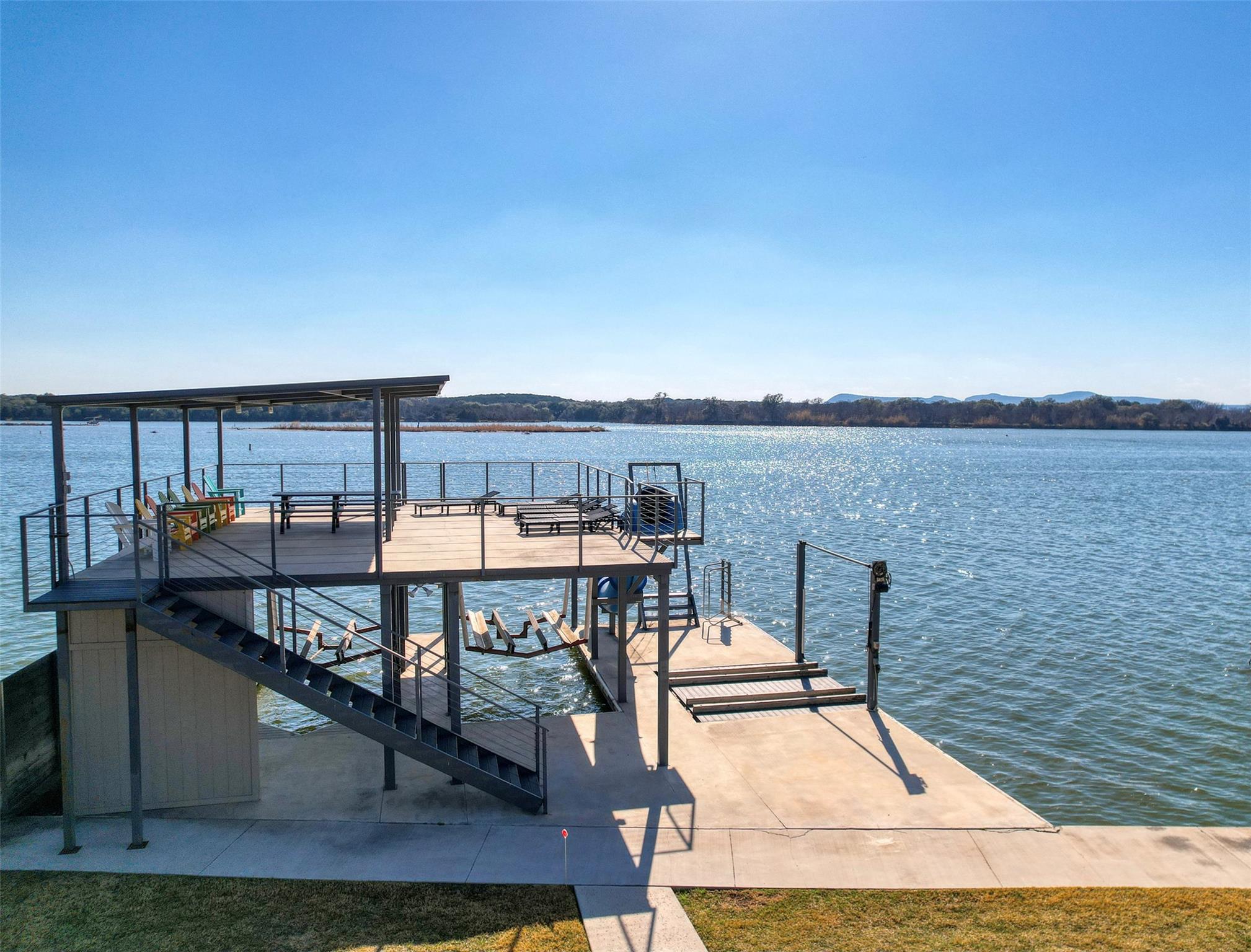 414 Campa Pajama Ln, Kingsland, TX 78639