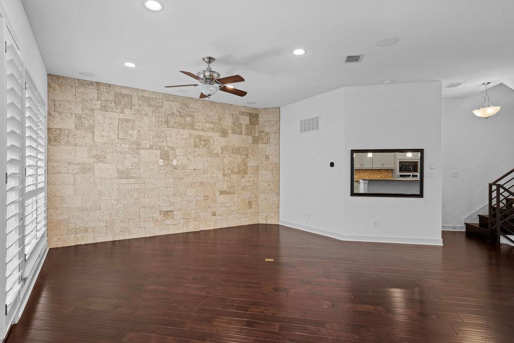 6533 E Hill Dr # 3, Austin, TX 78731