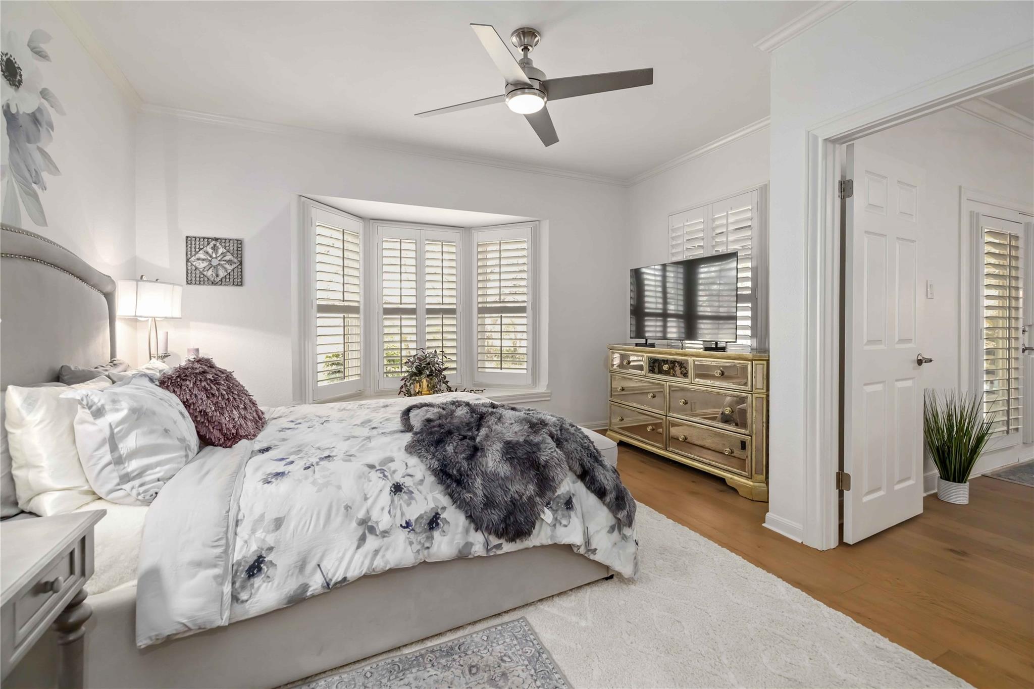 28 Tournament Way # F-26, The Hills, TX 78738