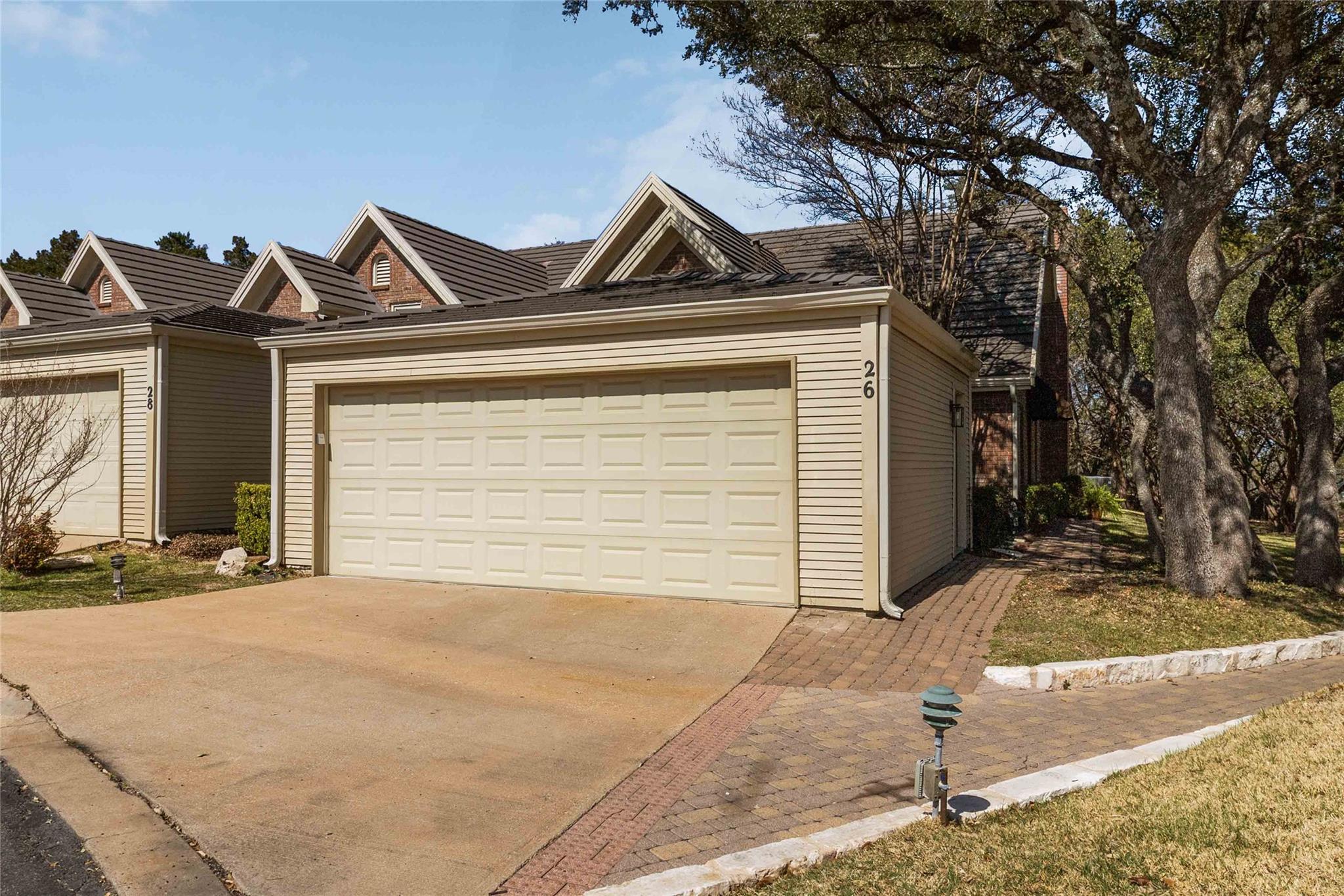 28 Tournament Way # F-26, The Hills, TX 78738