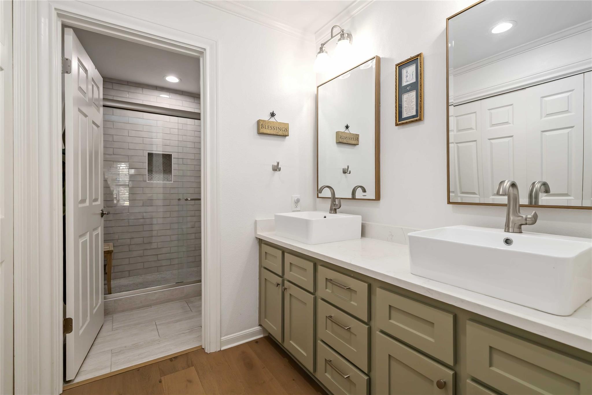 28 Tournament Way # F-26, The Hills, TX 78738