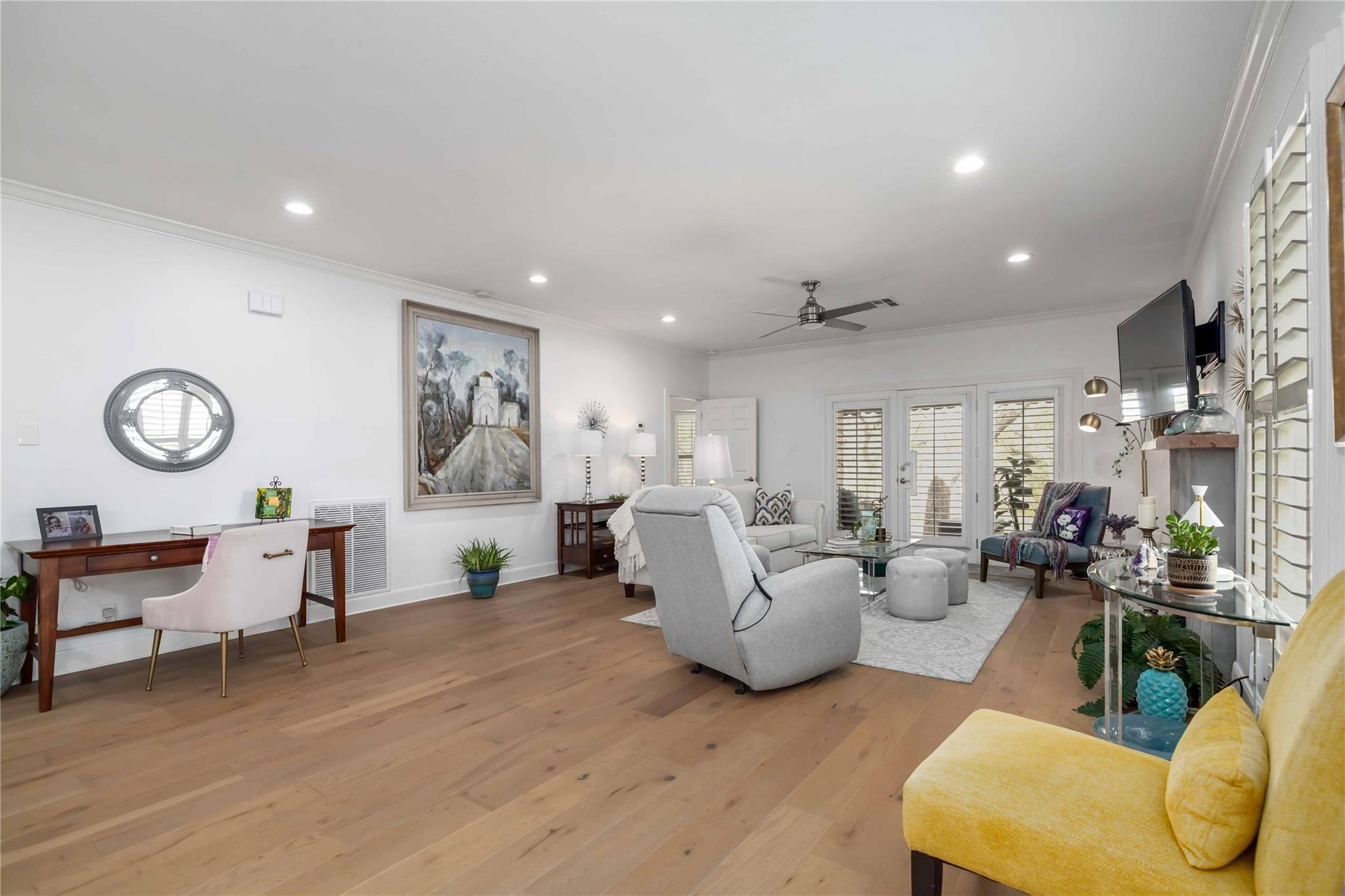 28 Tournament Way # F-26, The Hills, TX 78738