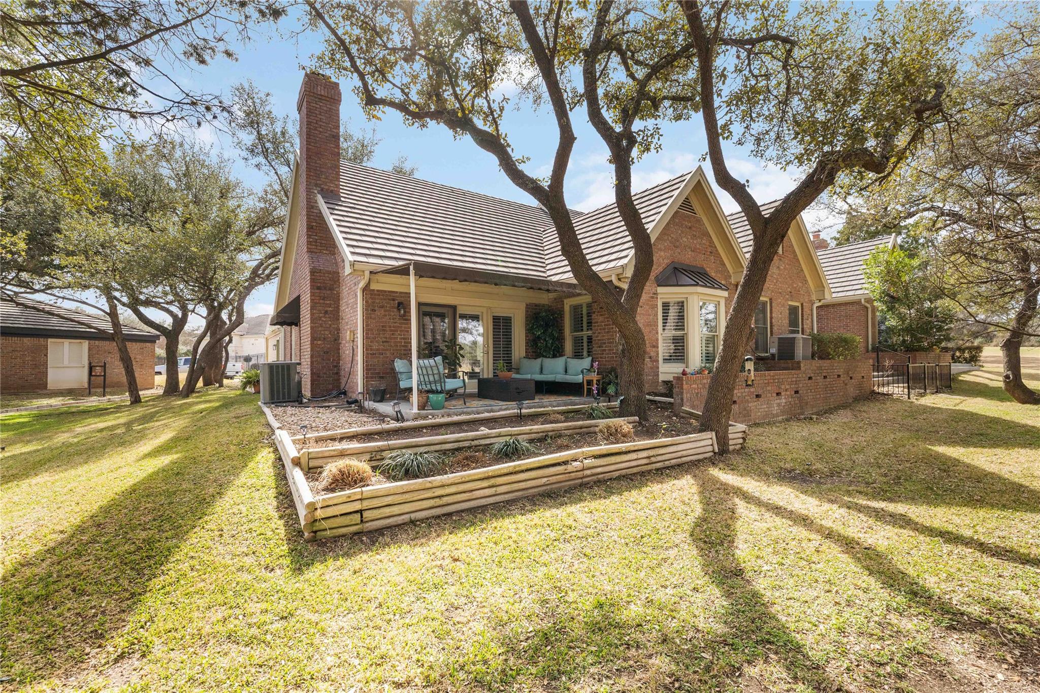 28 Tournament Way # F-26, The Hills, TX 78738