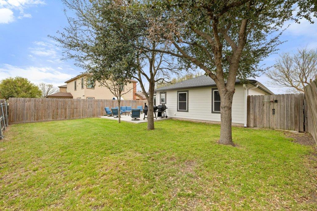 4006 Kings Canyon Dr, Taylor, TX 76574