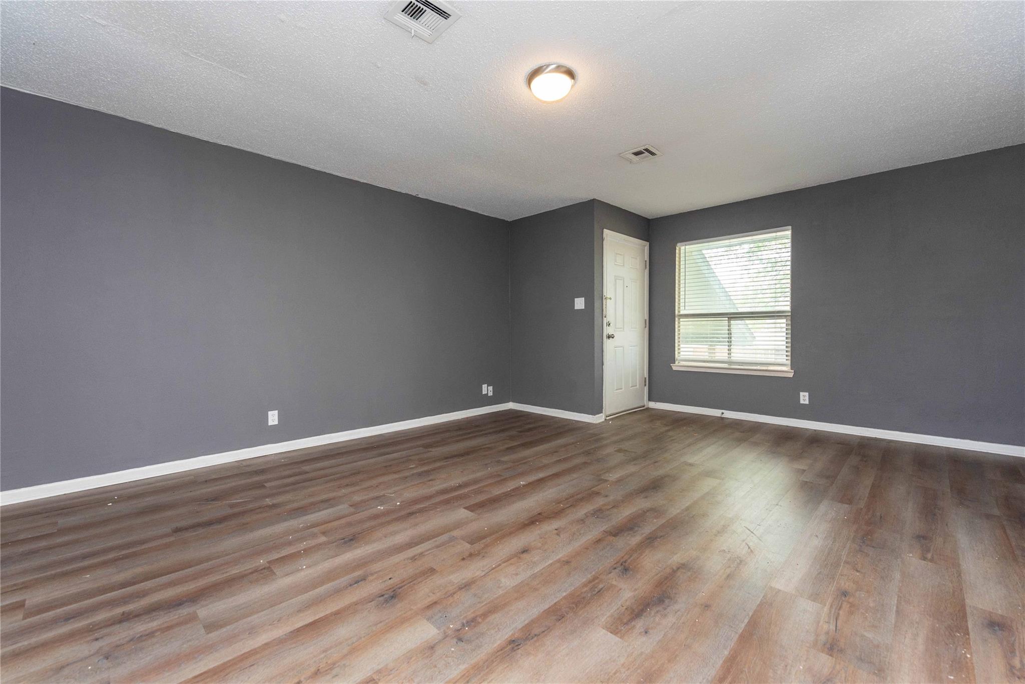 2214 Saulsbury Dr, Temple, TX 76504