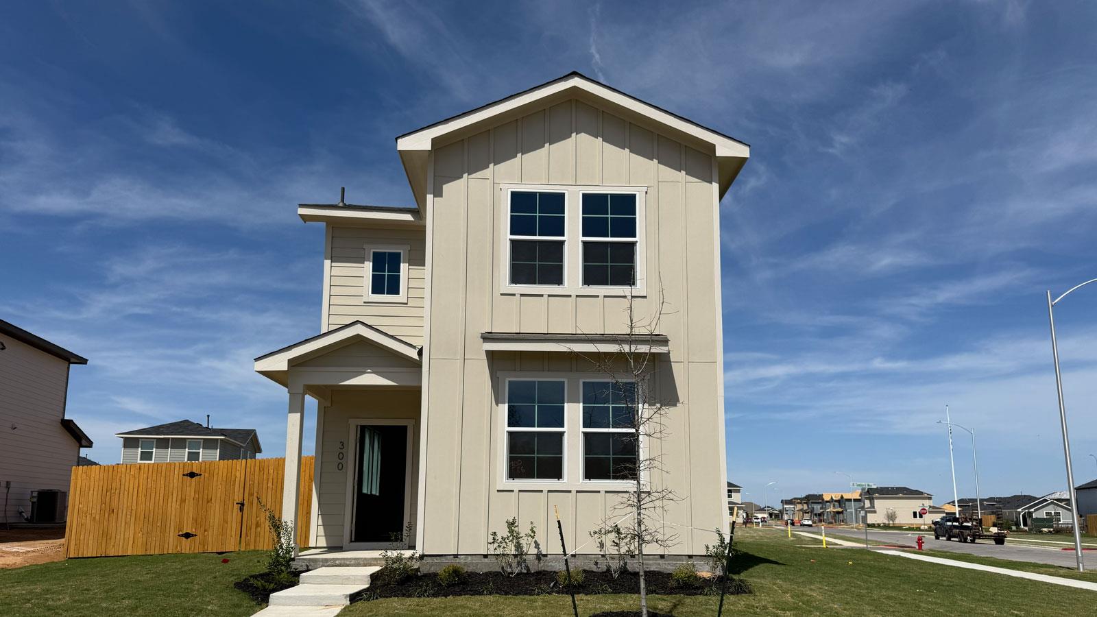 300 CONSTANZA Trl, Bastrop, TX 78602