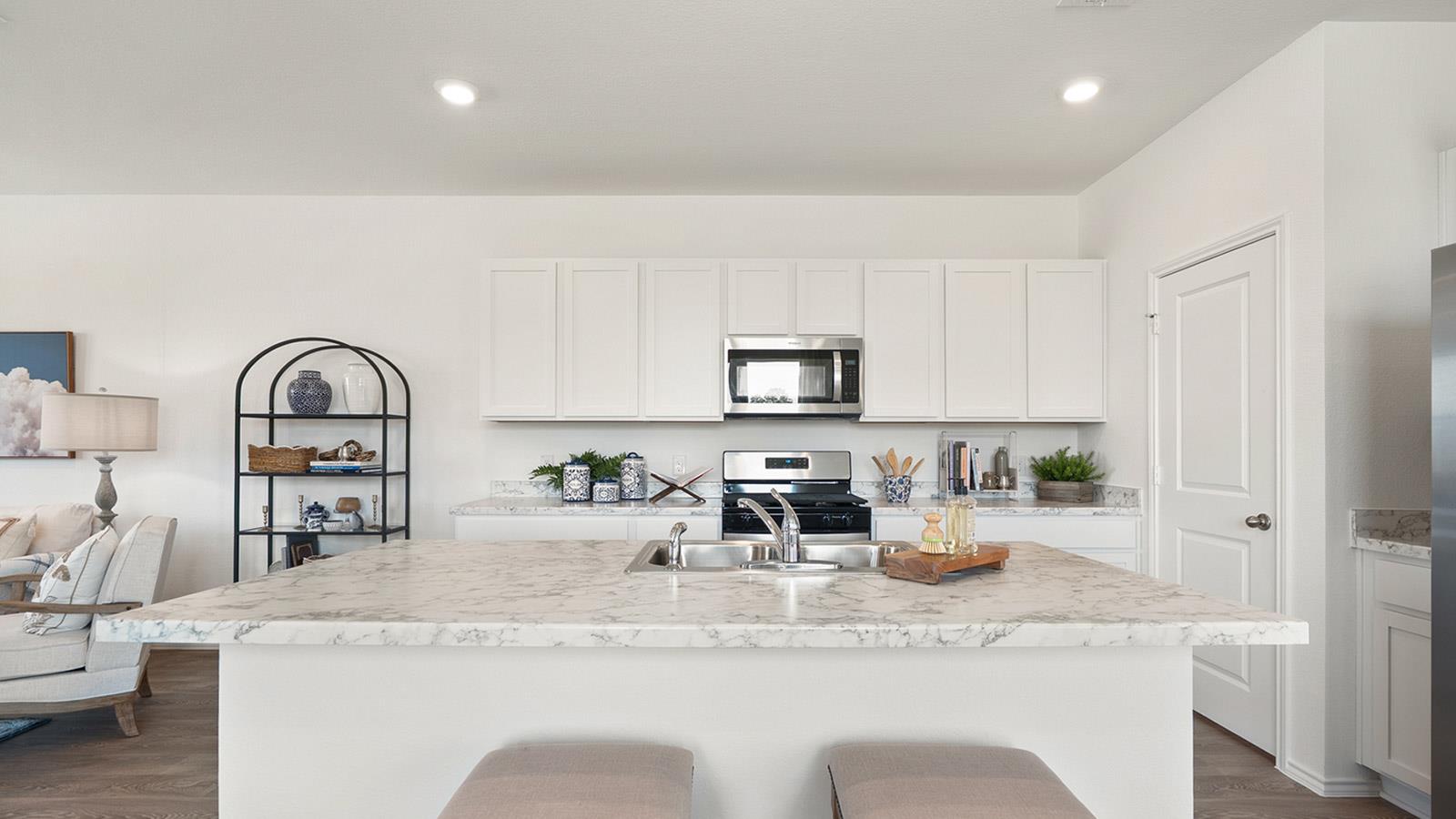 300 CONSTANZA Trl, Bastrop, TX 78602