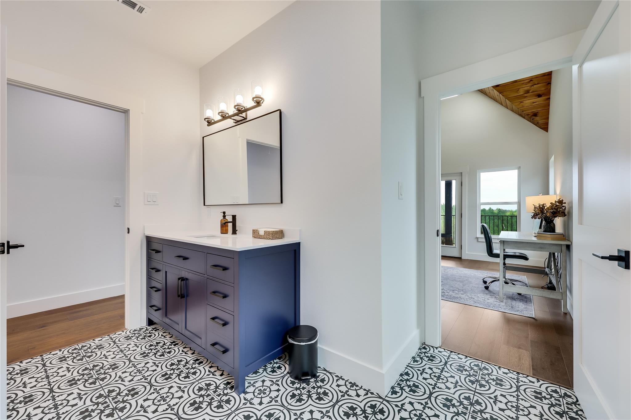 169 Tall Forest Dr, Bastrop, TX 78602