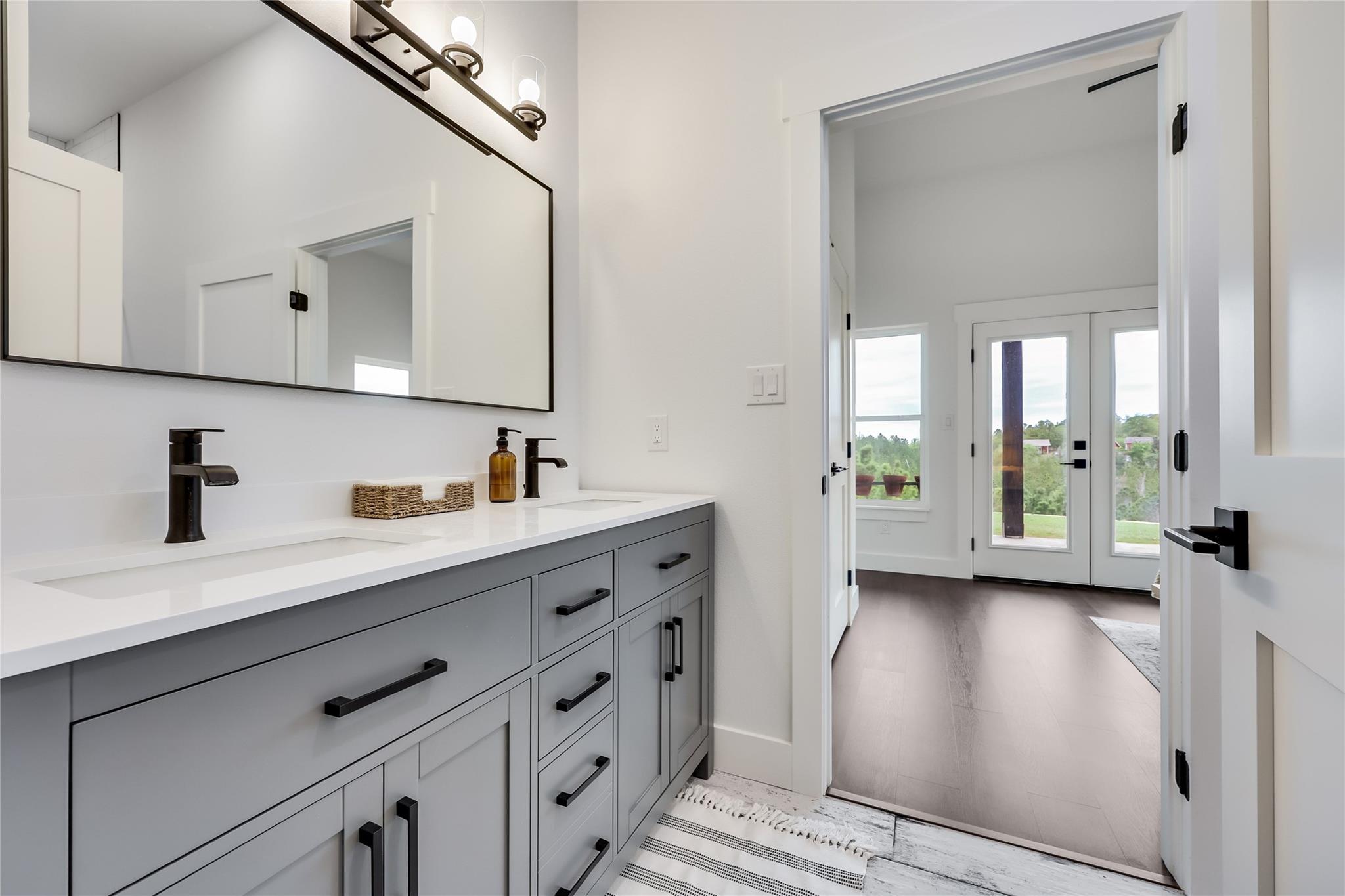 169 Tall Forest Dr, Bastrop, TX 78602