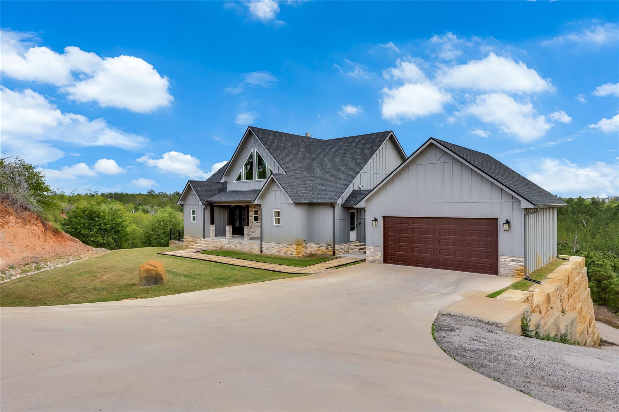 169 Tall Forest Dr, Bastrop, TX 78602