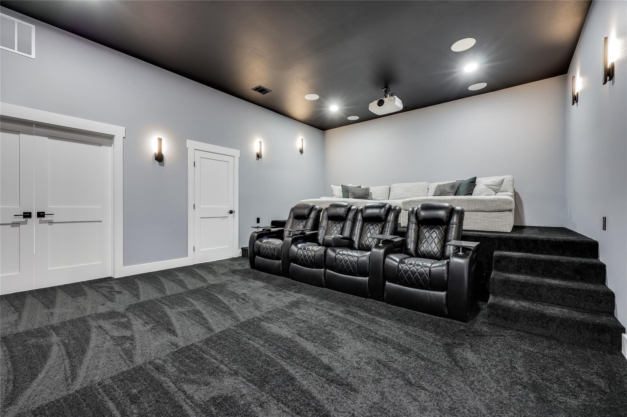 169 Tall Forest Dr, Bastrop, TX 78602