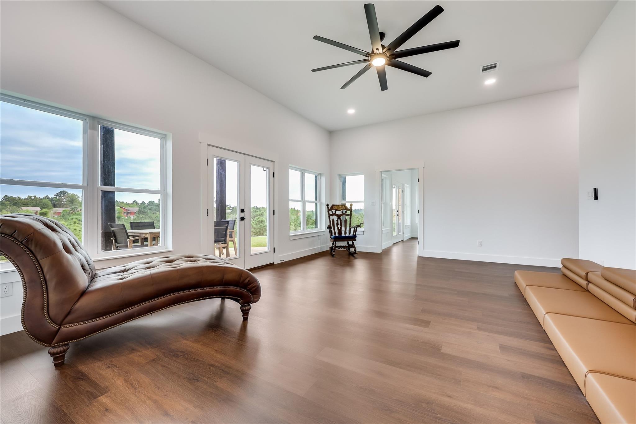 169 Tall Forest Dr, Bastrop, TX 78602