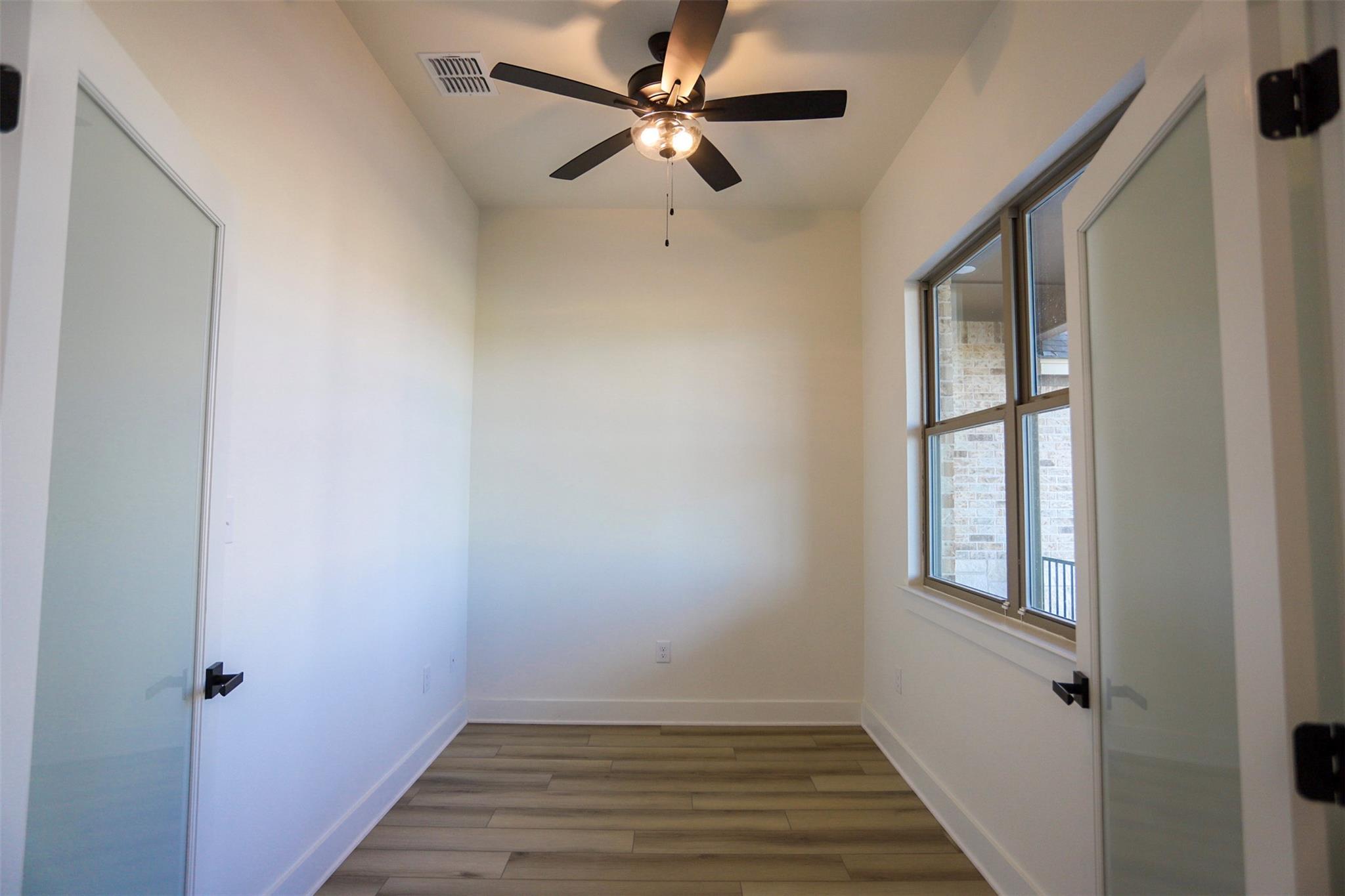 1814 Dorian Dr, Salado, TX 76571