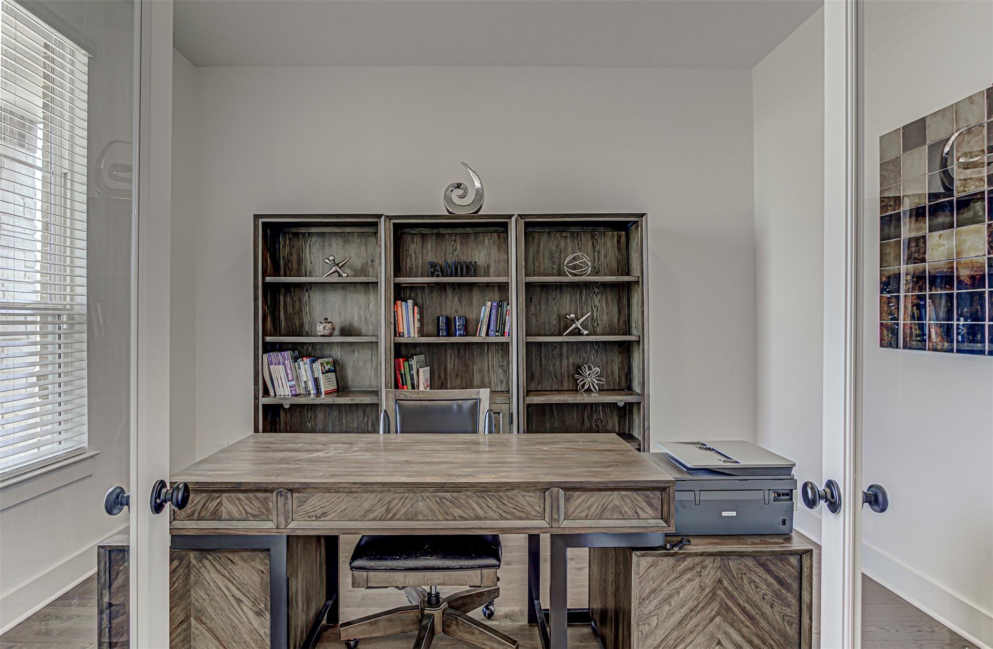 912 Rock Daisy Trl, Hutto, TX 78634