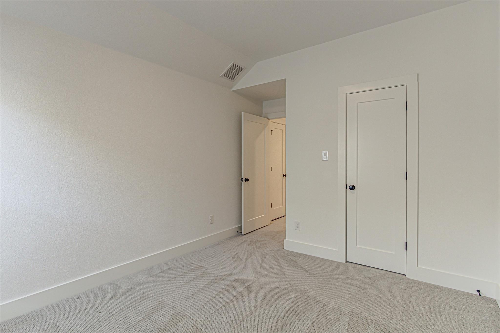 912 Rock Daisy Trl, Hutto, TX 78634