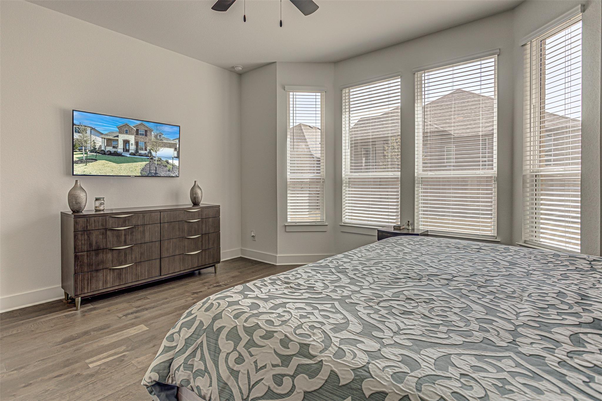 912 Rock Daisy Trl, Hutto, TX 78634