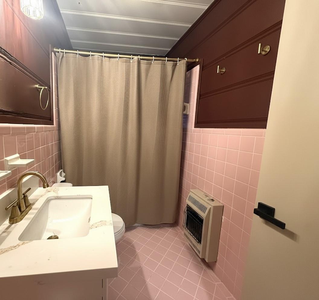 107 Elm Ave, Rockdale, TX 76567