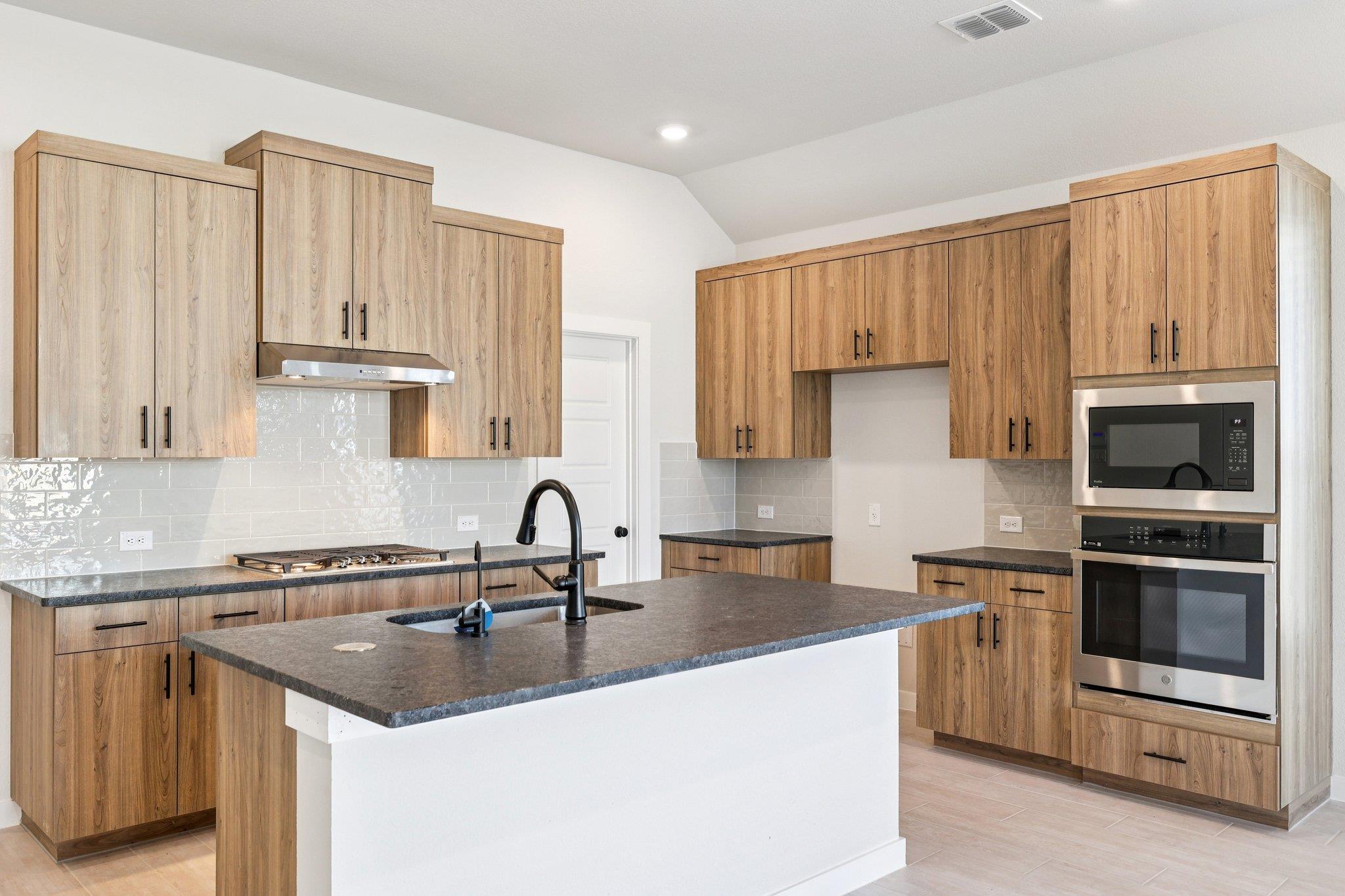 516 Jane Long Dr, San Marcos, TX 78666