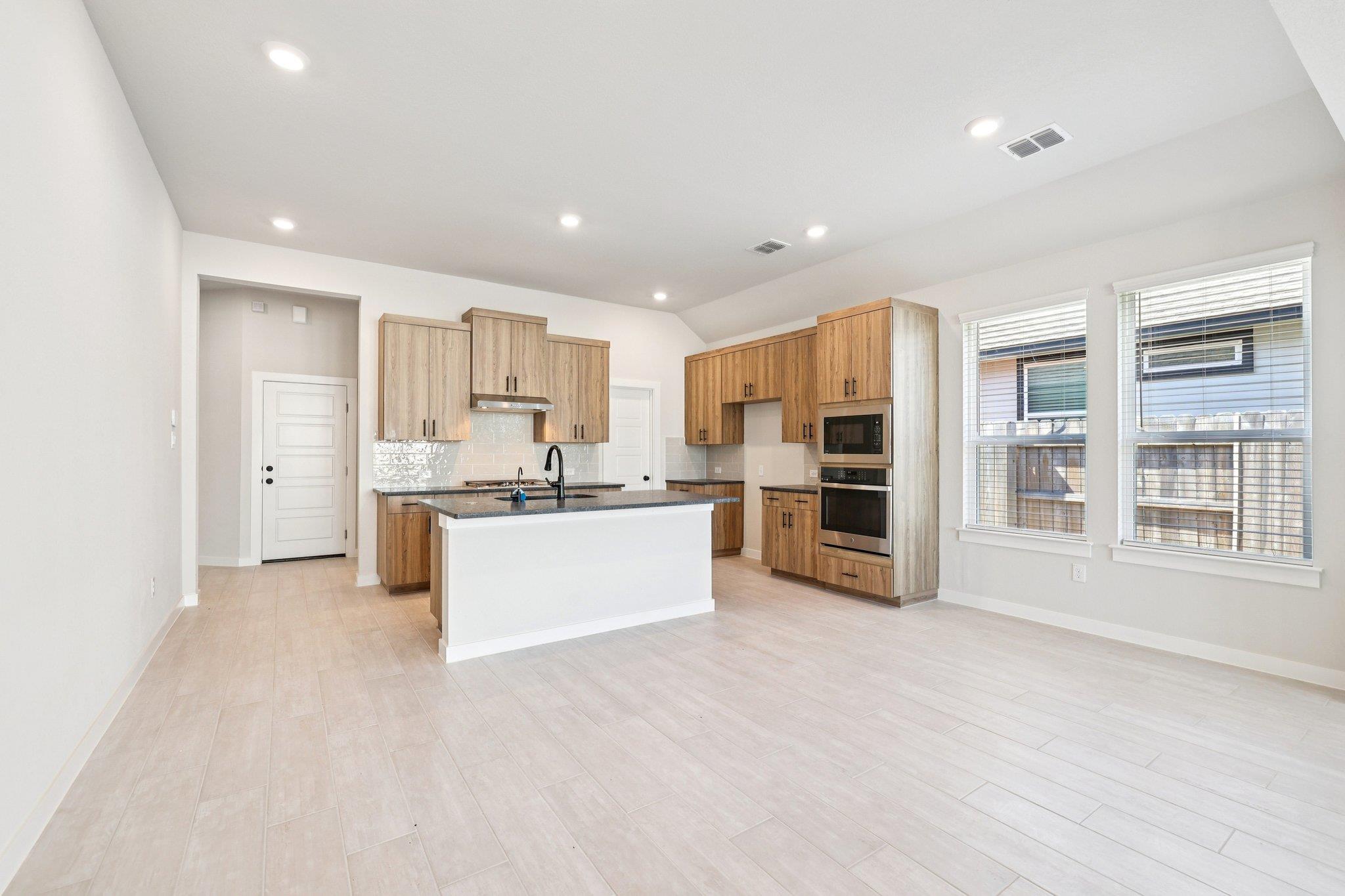 516 Jane Long Dr, San Marcos, TX 78666