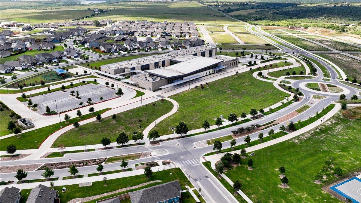 516 Jane Long Dr, San Marcos, TX 78666