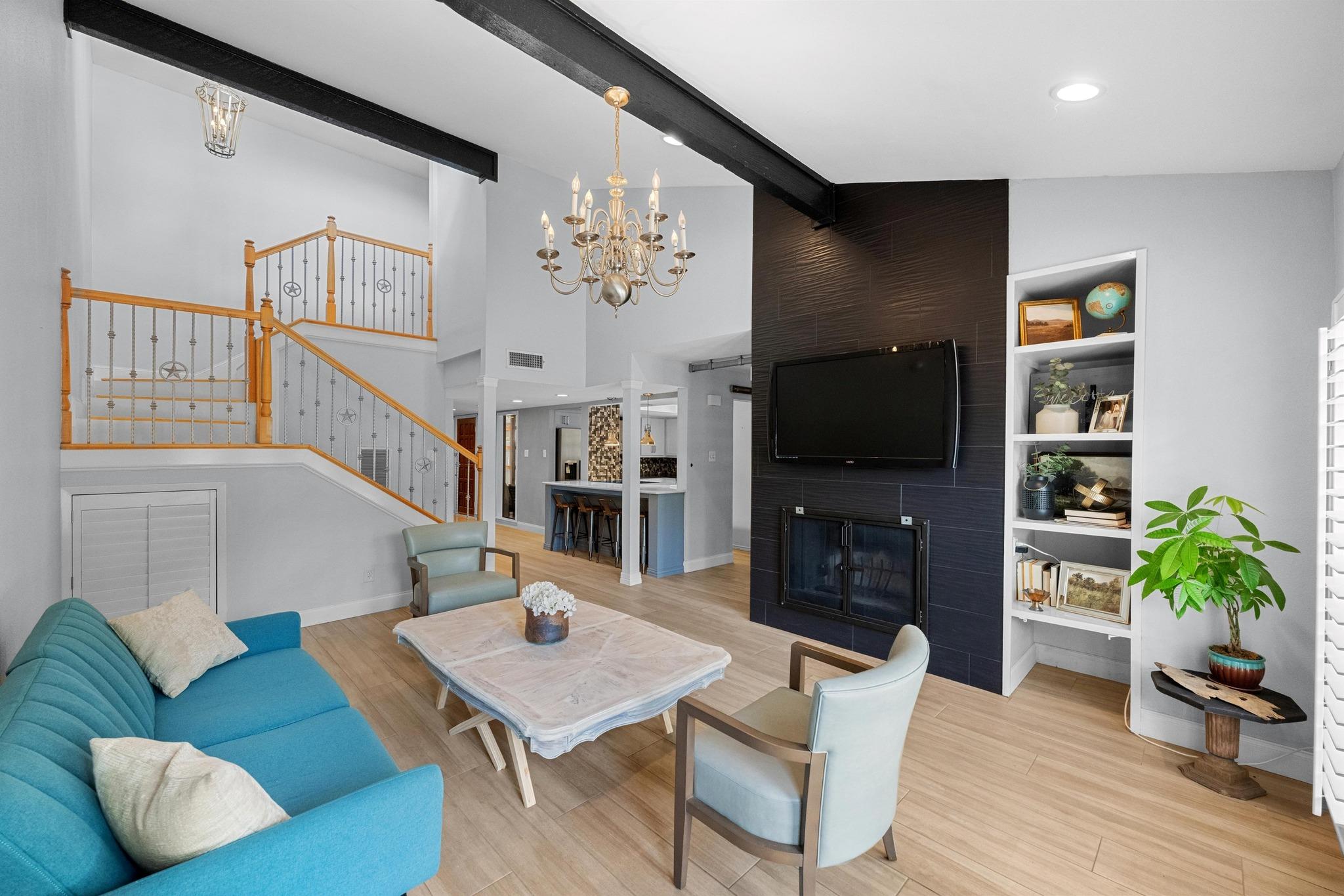 6110 Gardenridge Holw, Austin, TX 78750