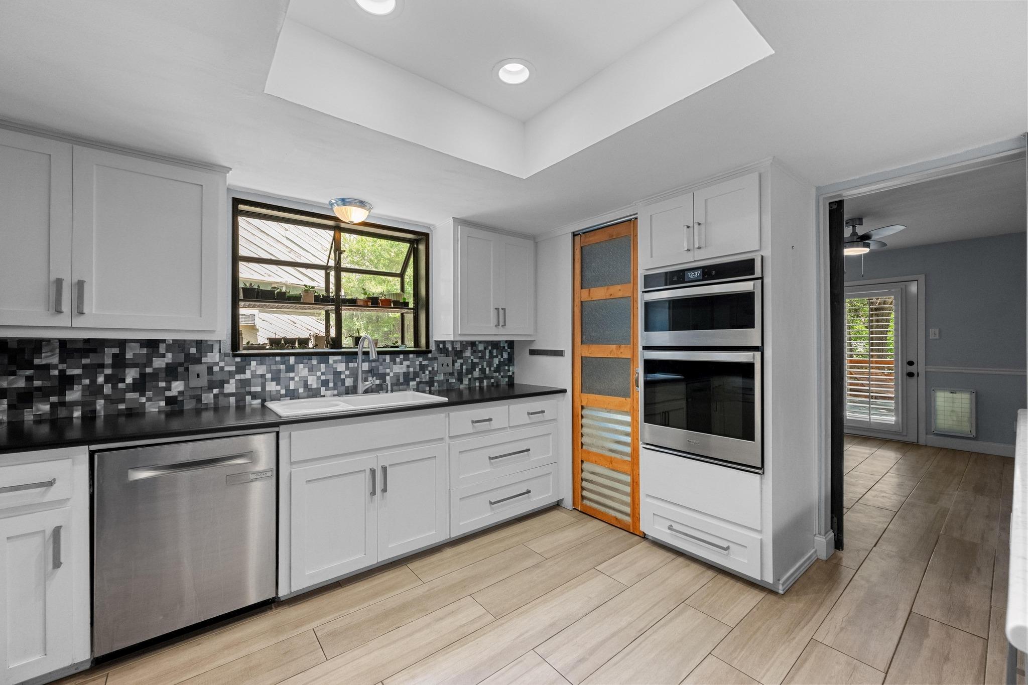 6110 Gardenridge Holw, Austin, TX 78750