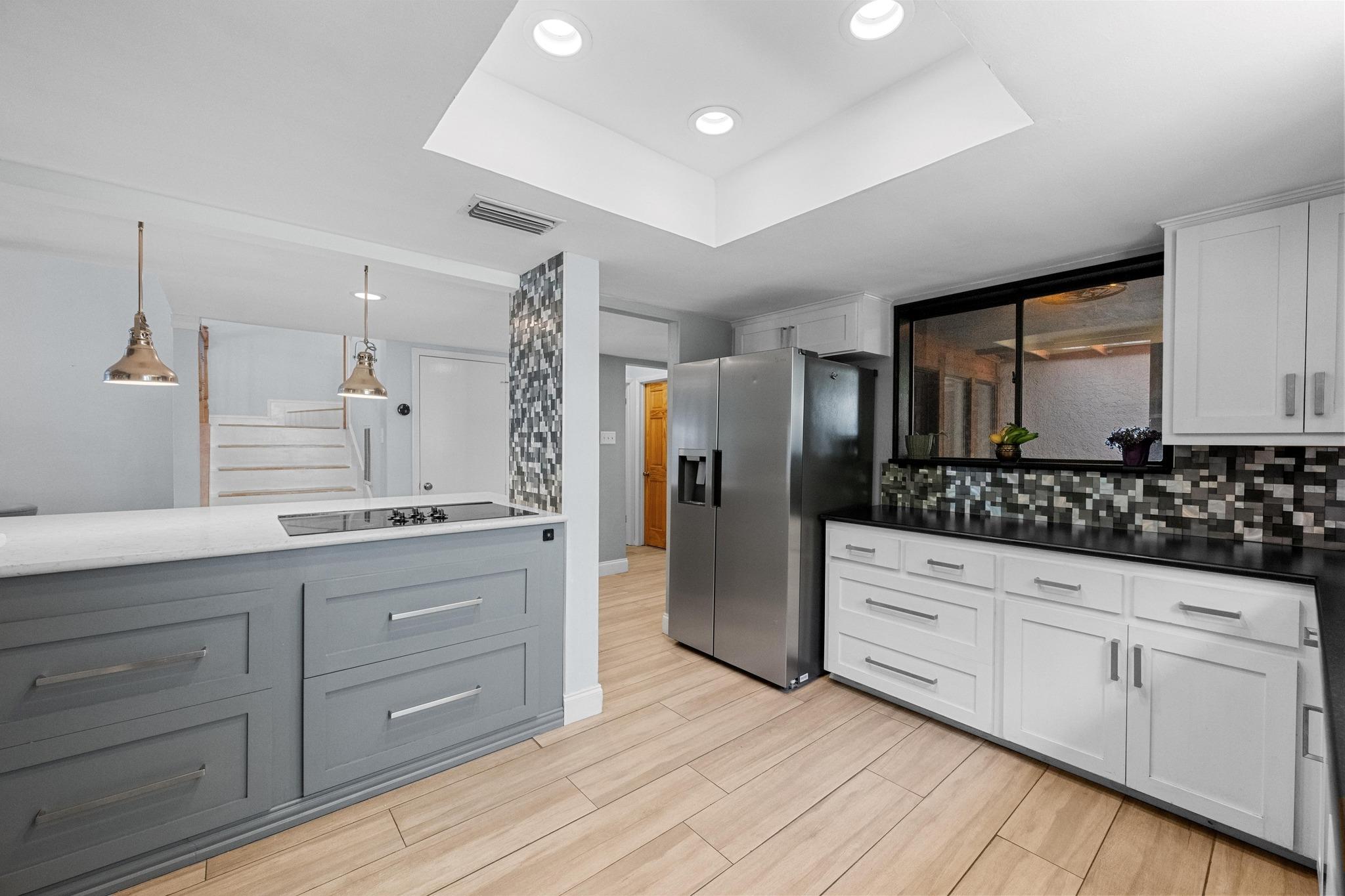 6110 Gardenridge Holw, Austin, TX 78750