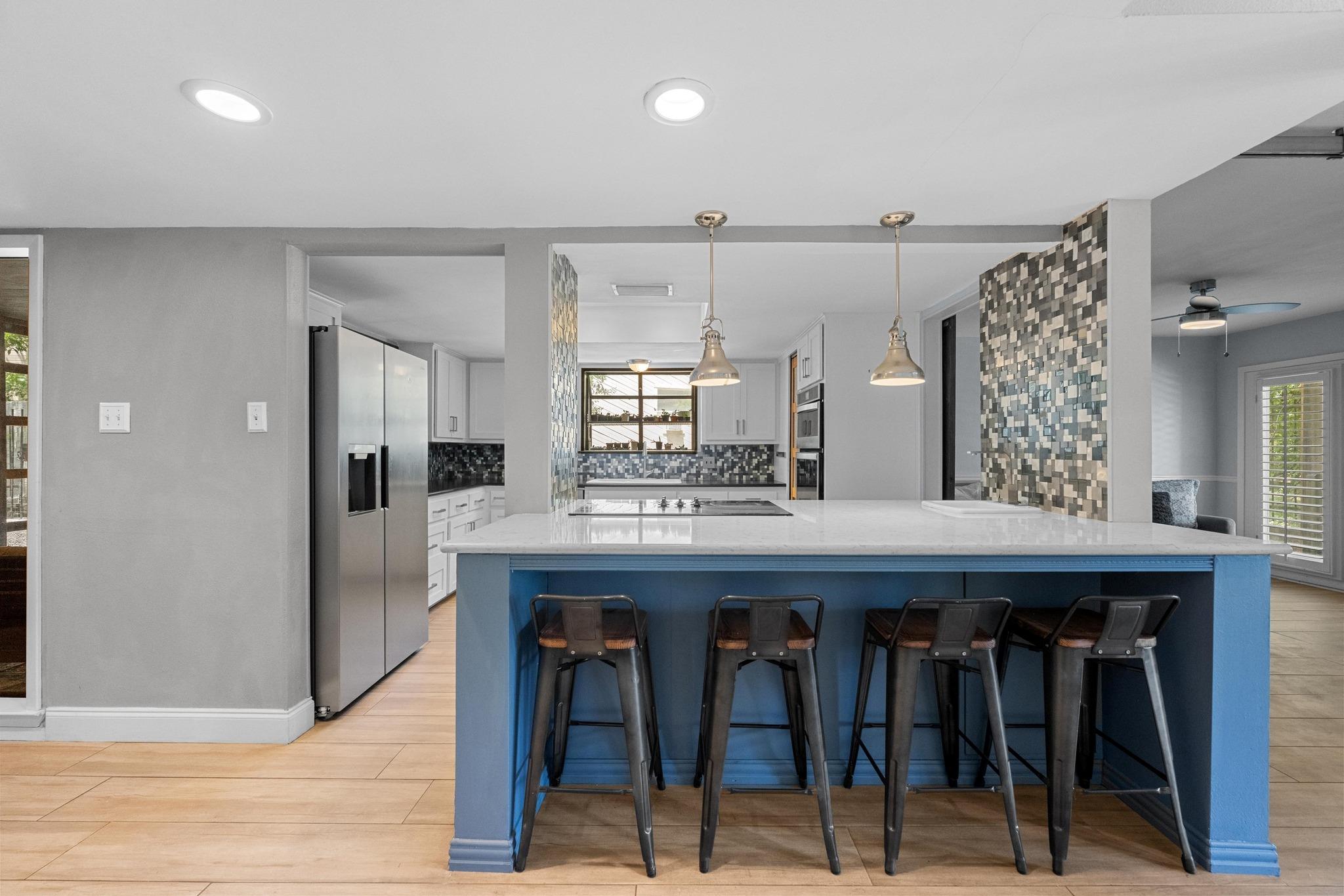 6110 Gardenridge Holw, Austin, TX 78750