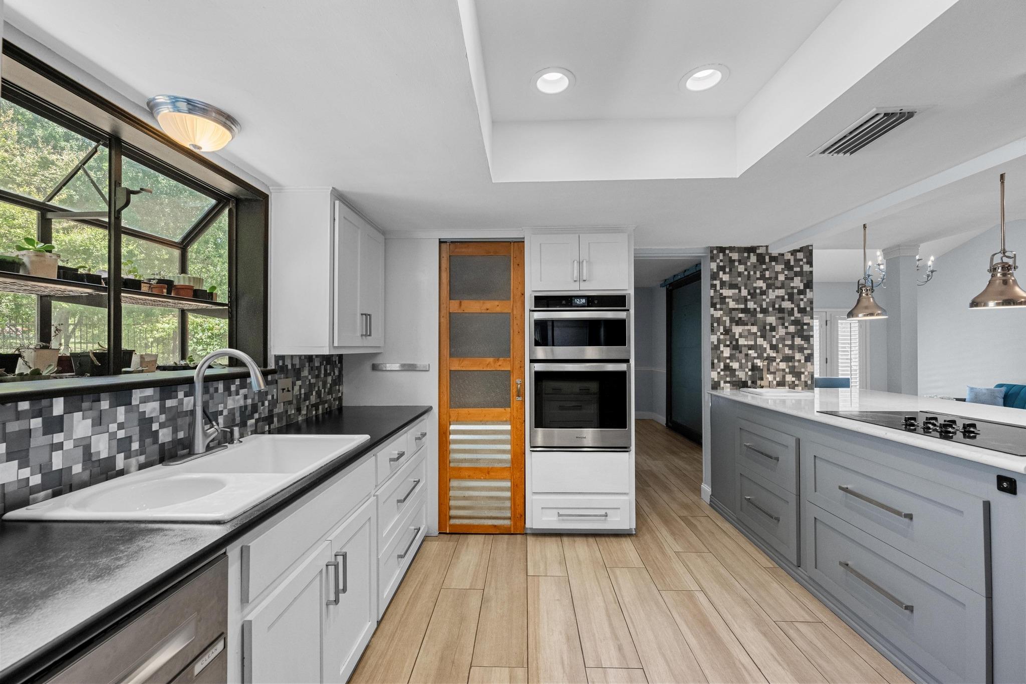 6110 Gardenridge Holw, Austin, TX 78750