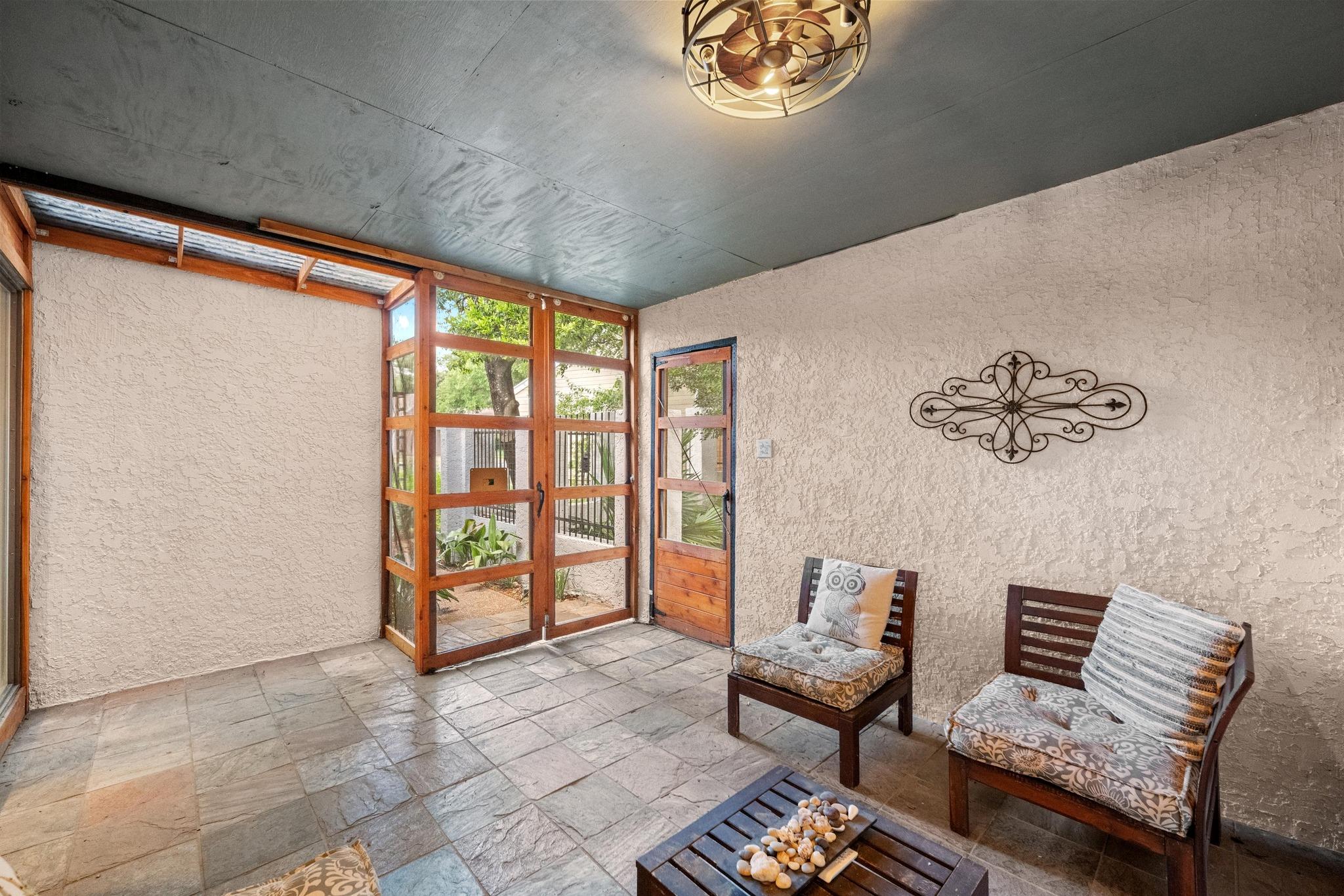 6110 Gardenridge Holw, Austin, TX 78750