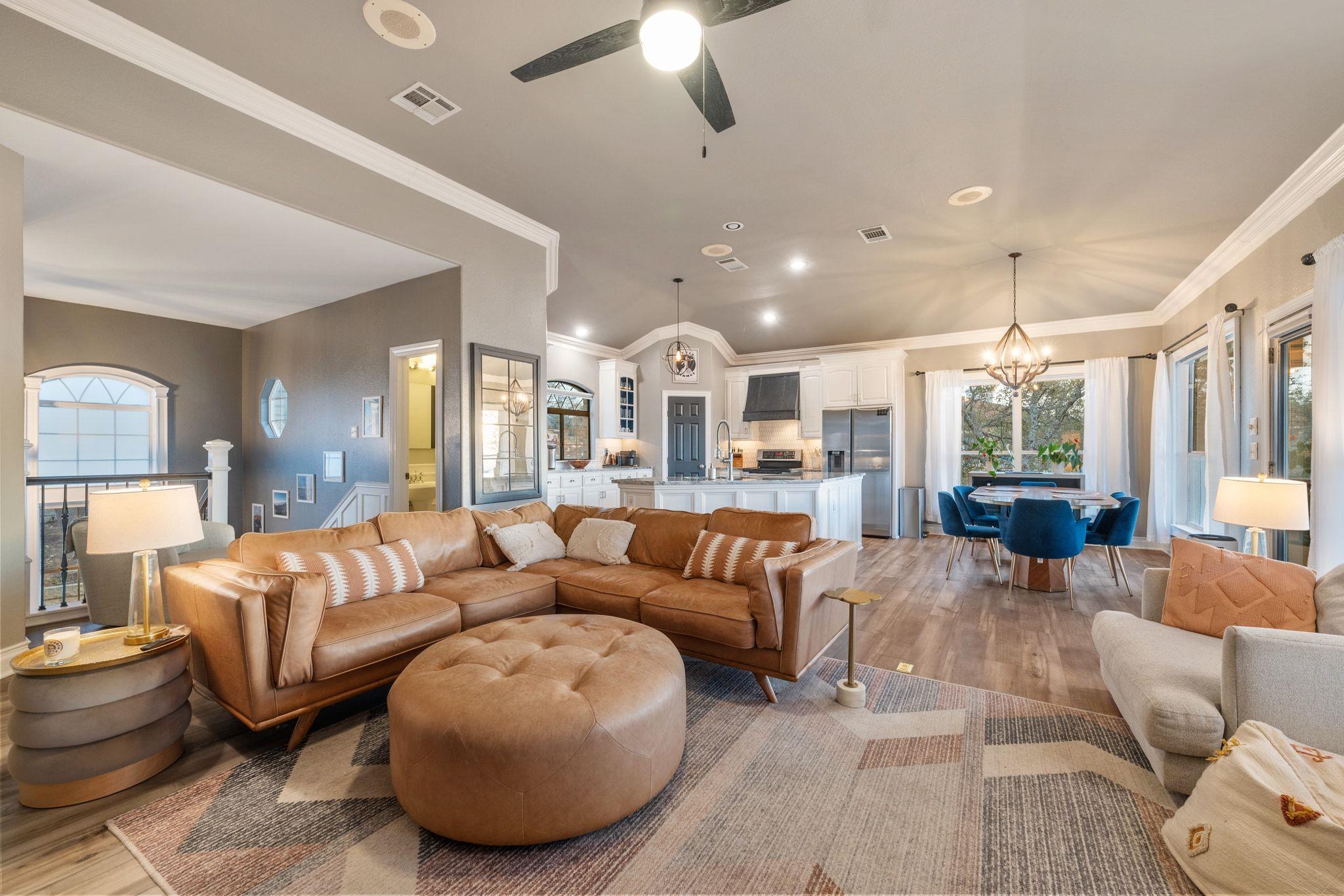 8414 Bronco Buster Trl, Lago Vista, TX 78645