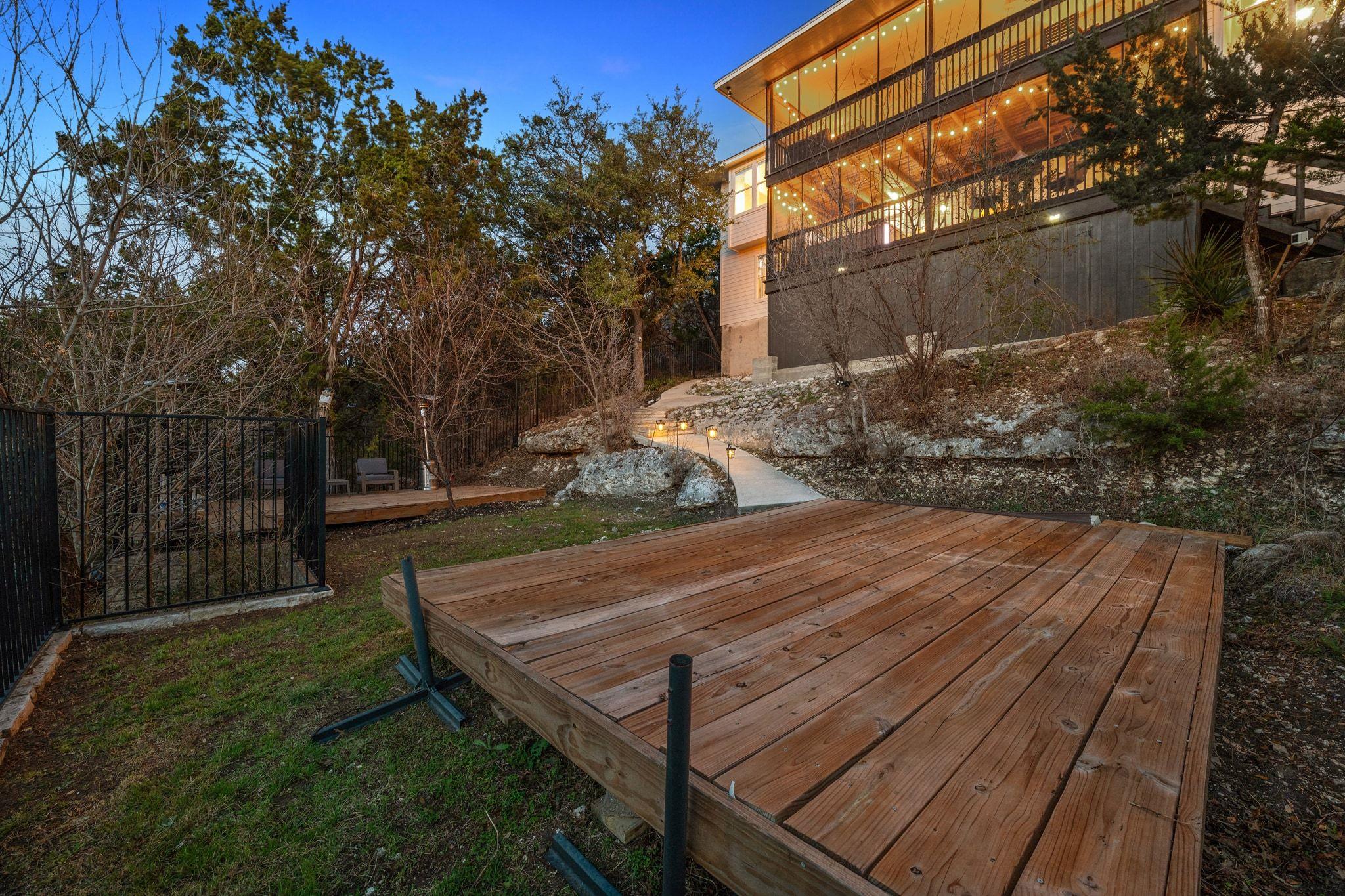 8414 Bronco Buster Trl, Lago Vista, TX 78645