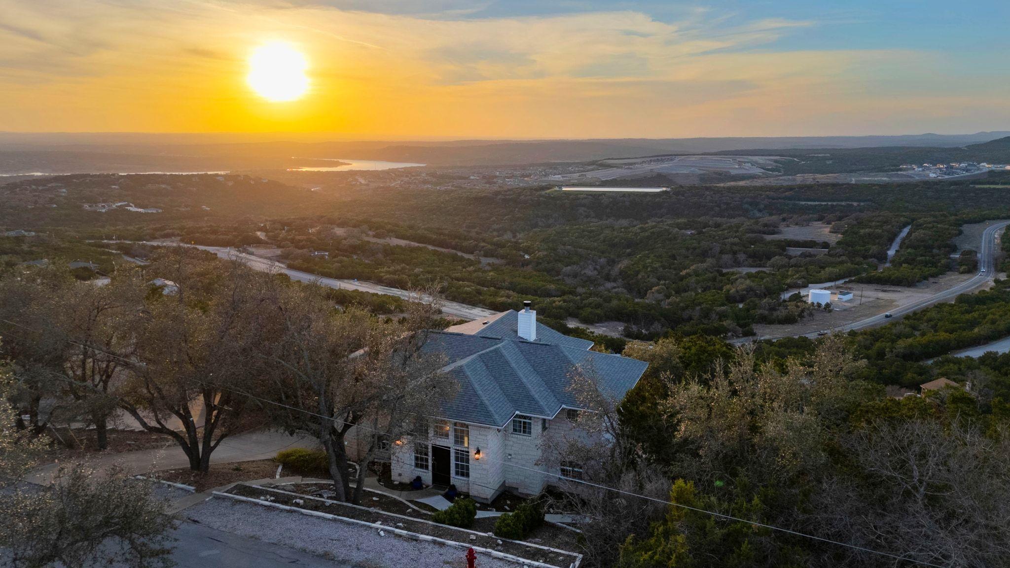 8414 Bronco Buster Trl, Lago Vista, TX 78645