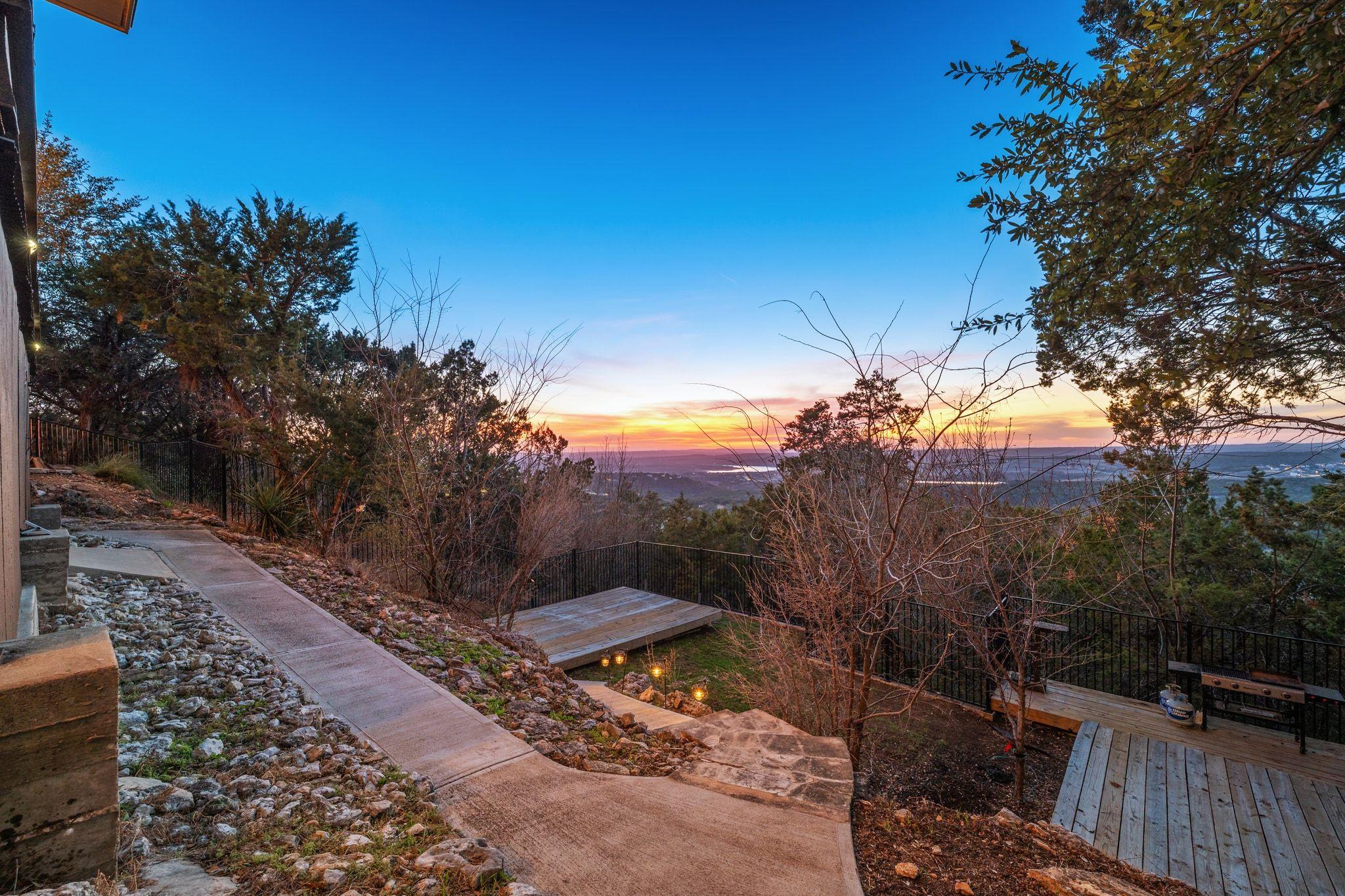 8414 Bronco Buster Trl, Lago Vista, TX 78645