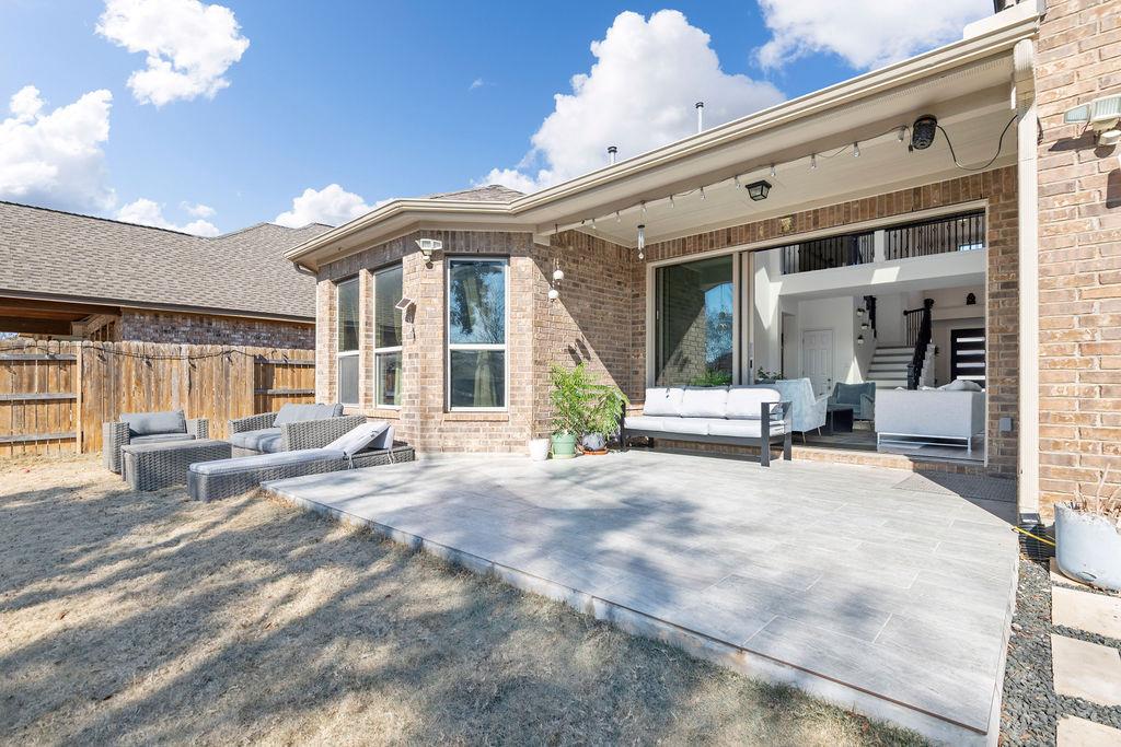 909 Zacarias Dr, Leander, TX 78641