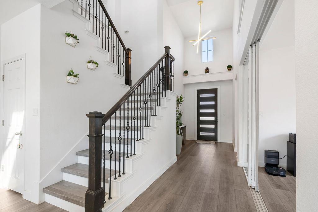 909 Zacarias Dr, Leander, TX 78641