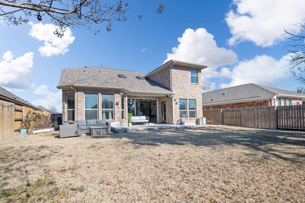 909 Zacarias Dr, Leander, TX 78641