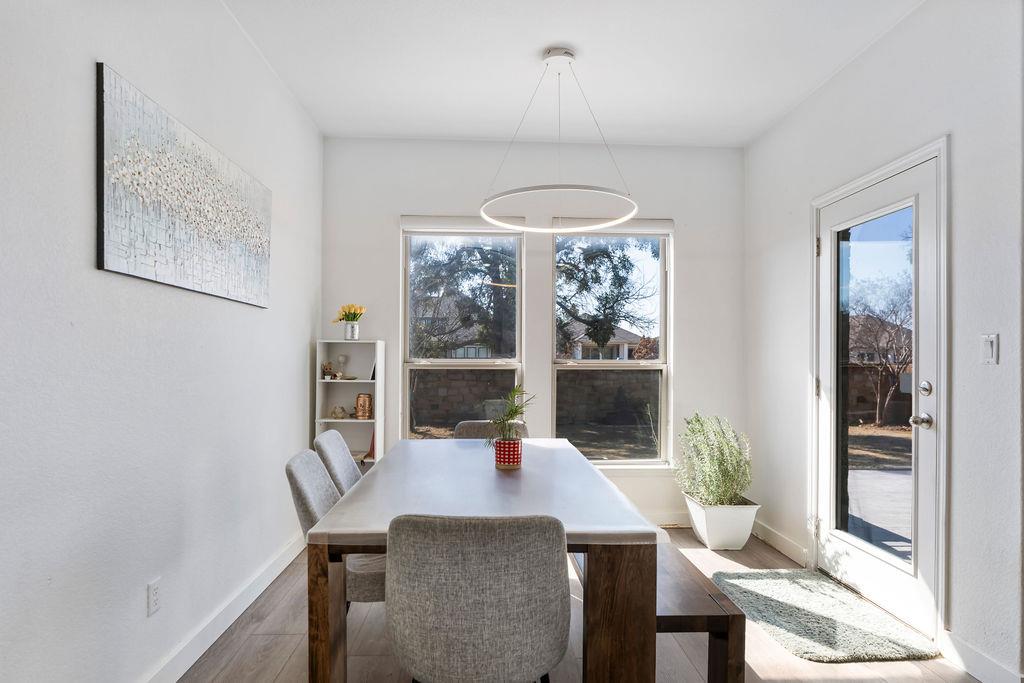 909 Zacarias Dr, Leander, TX 78641