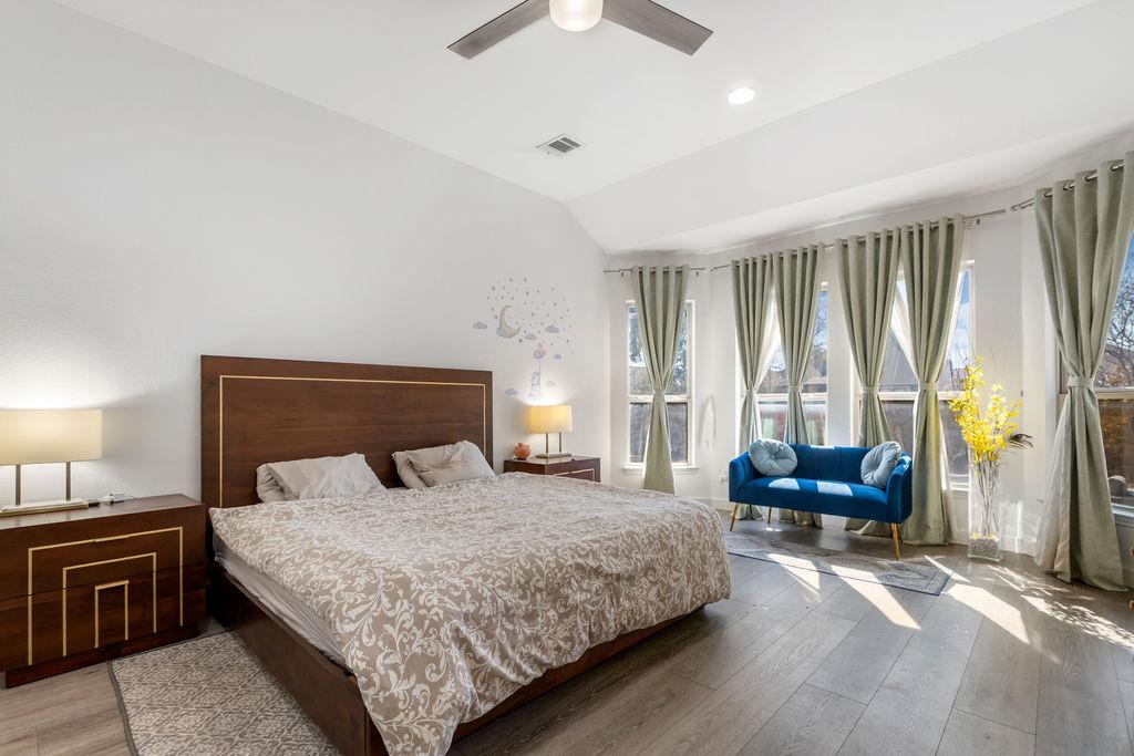 909 Zacarias Dr, Leander, TX 78641