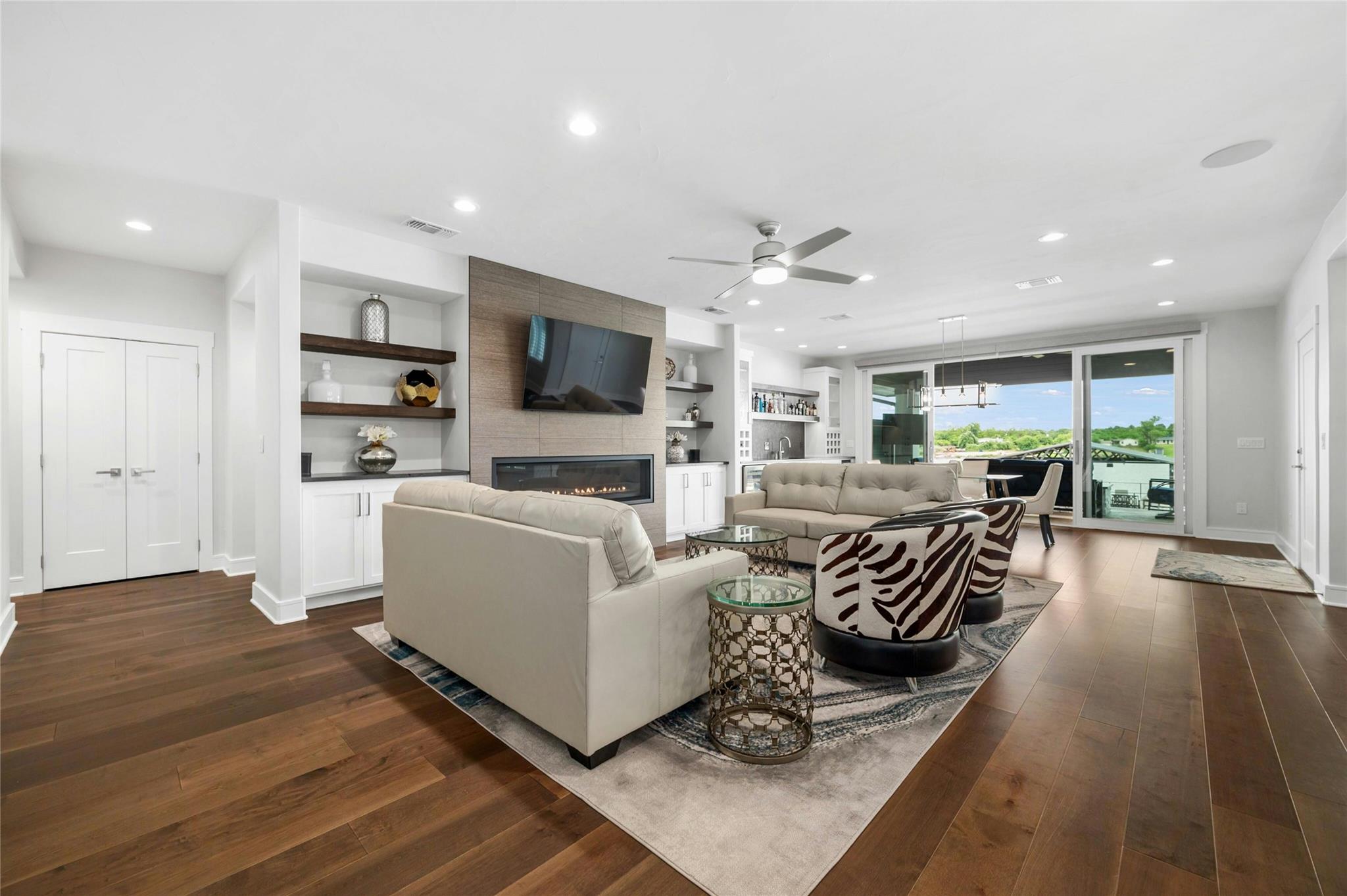 202 Mesquite Dr, Kingsland, TX 78639