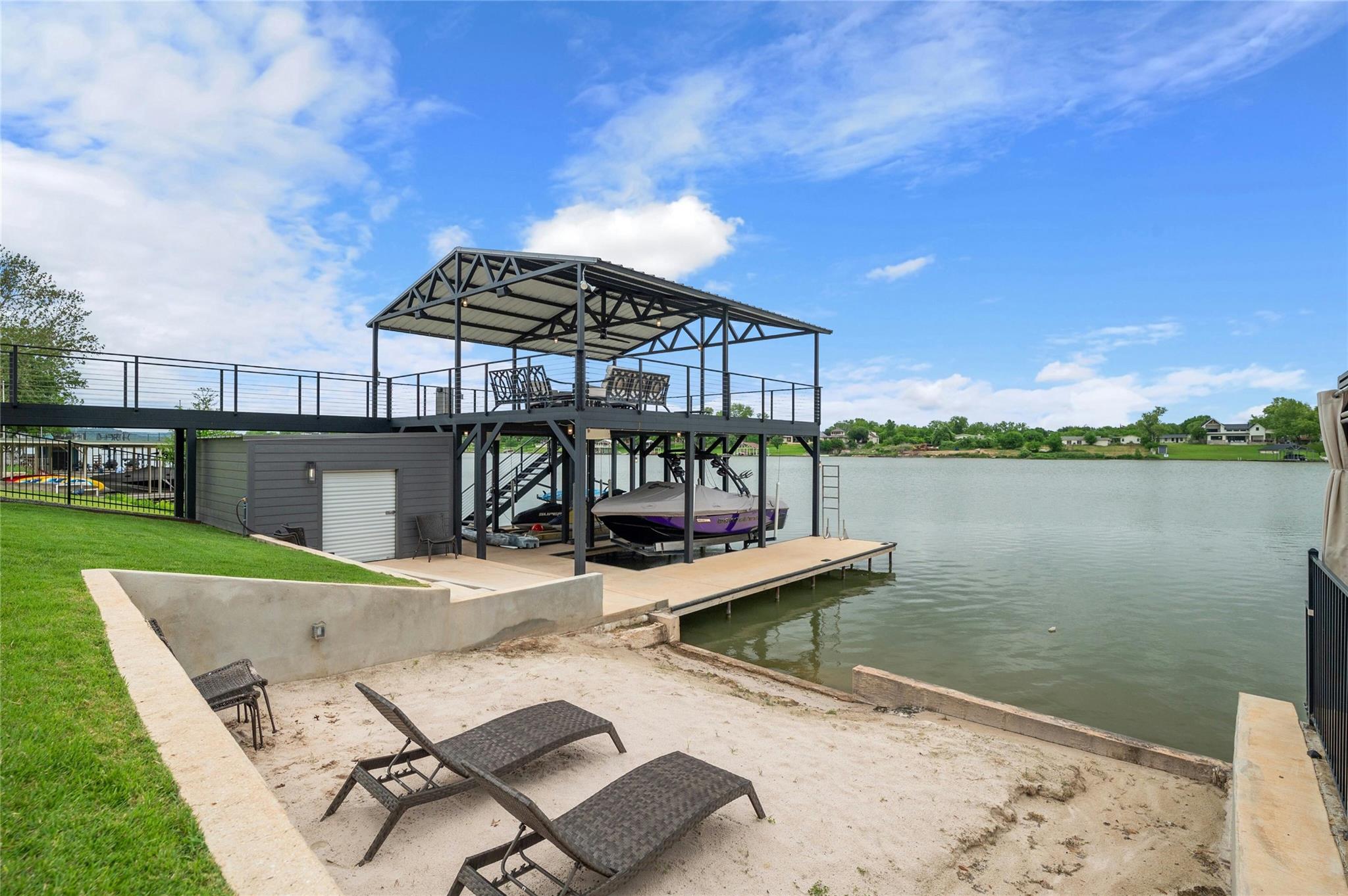 202 Mesquite Dr, Kingsland, TX 78639