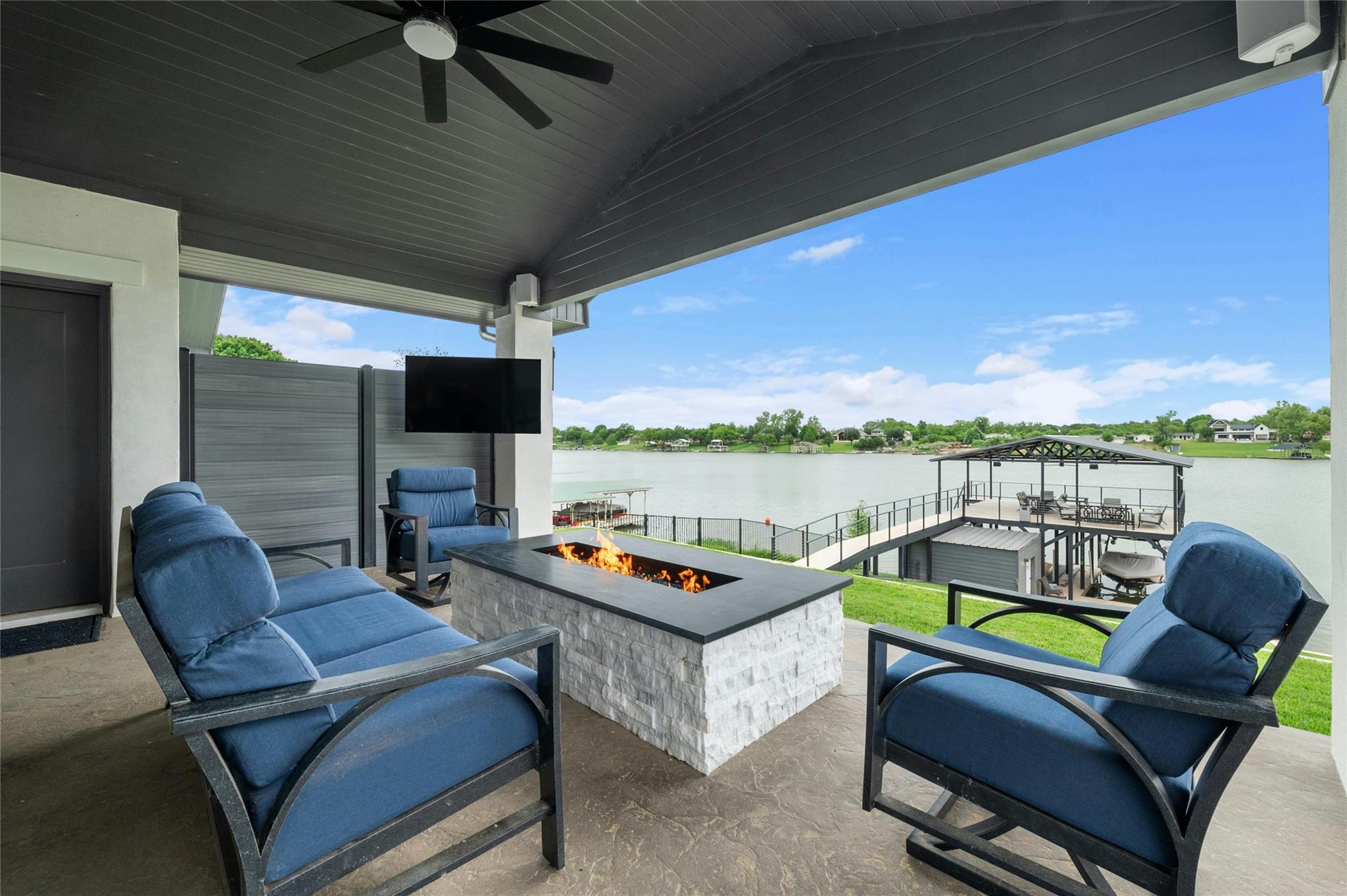 202 Mesquite Dr, Kingsland, TX 78639