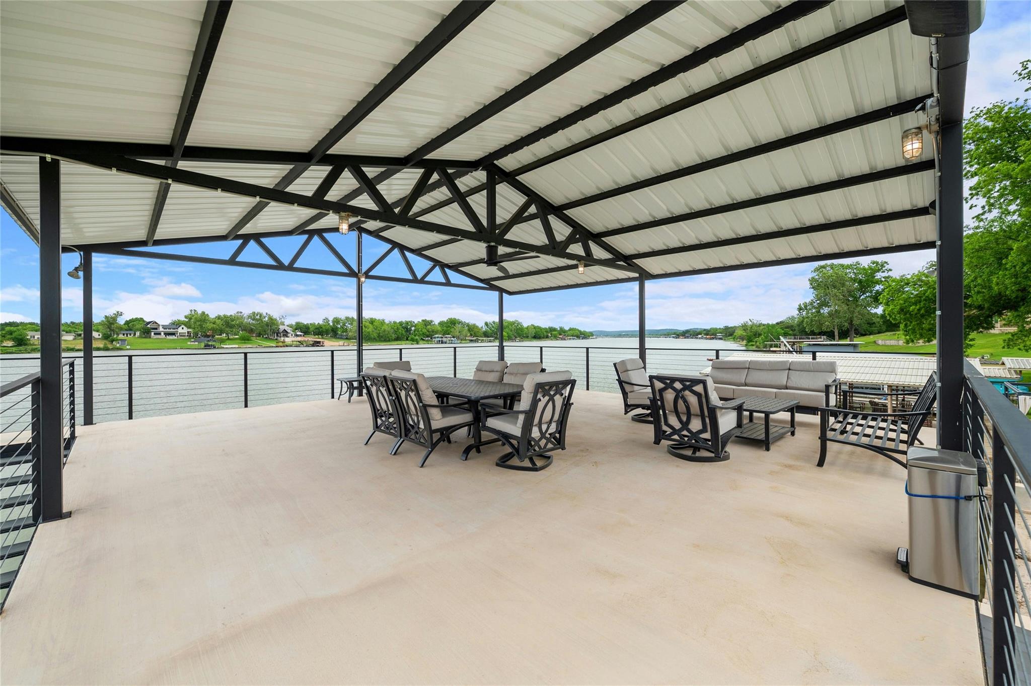 202 Mesquite Dr, Kingsland, TX 78639