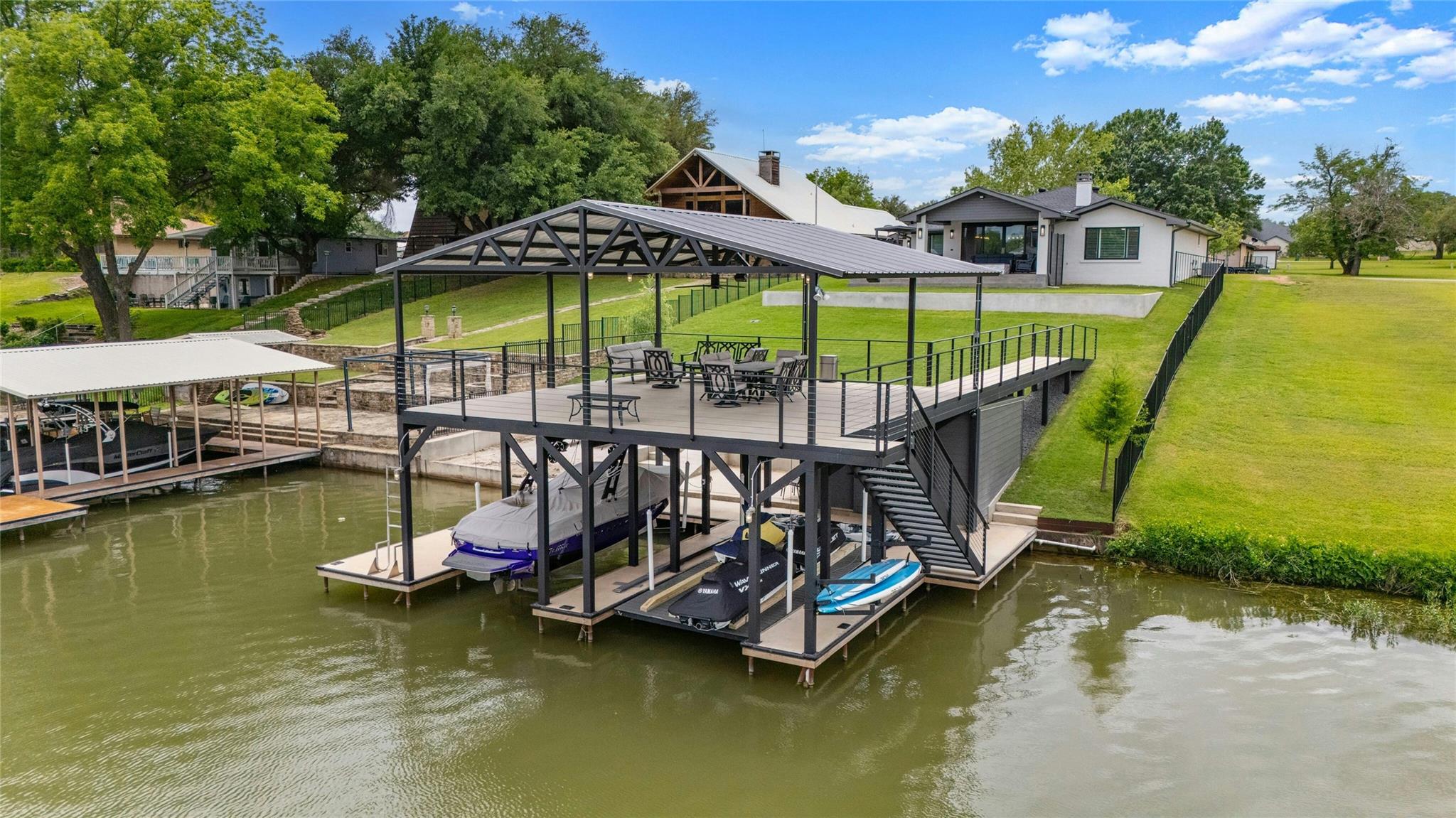 202 Mesquite Dr, Kingsland, TX 78639