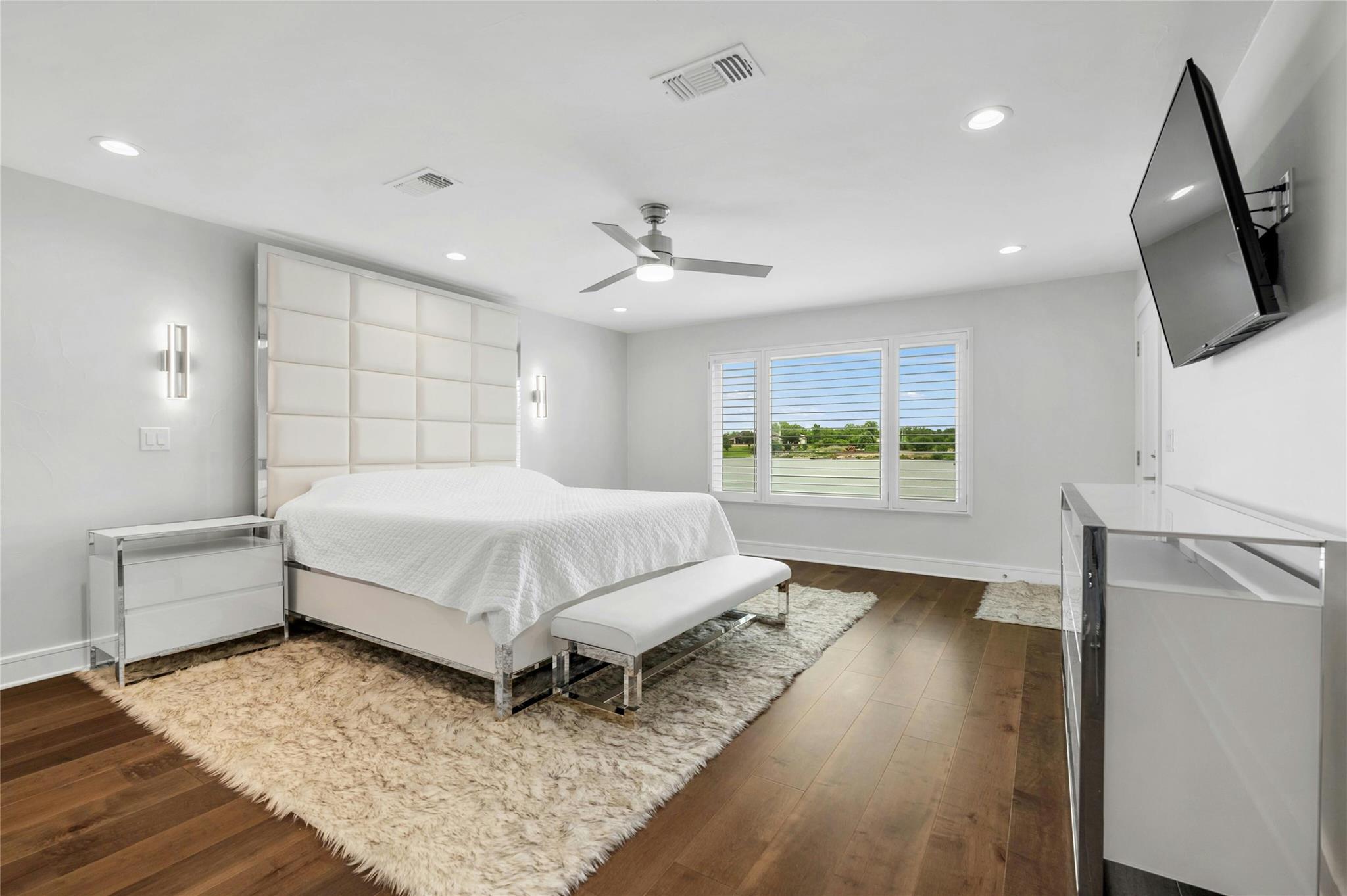 202 Mesquite Dr, Kingsland, TX 78639