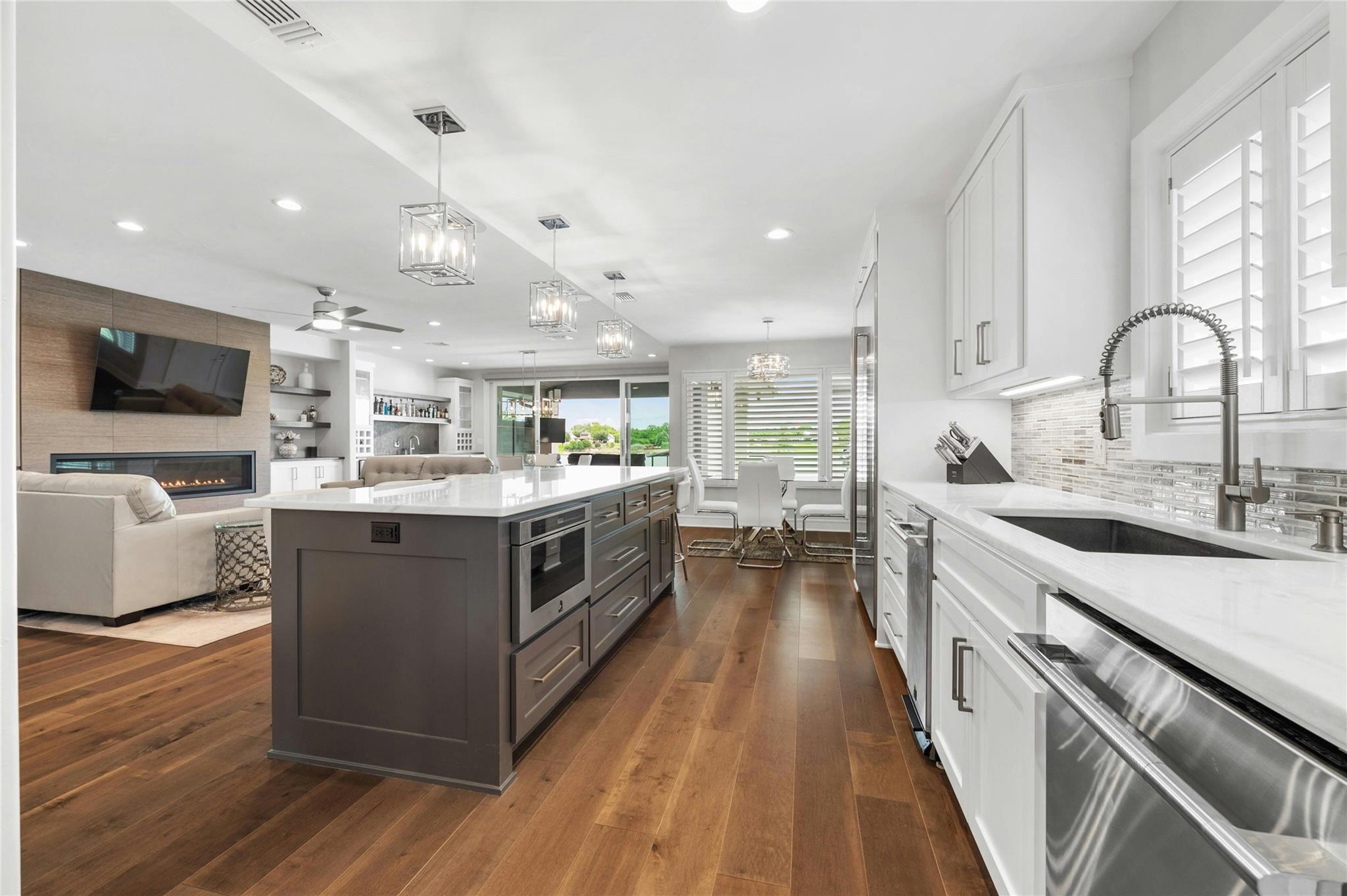 202 Mesquite Dr, Kingsland, TX 78639