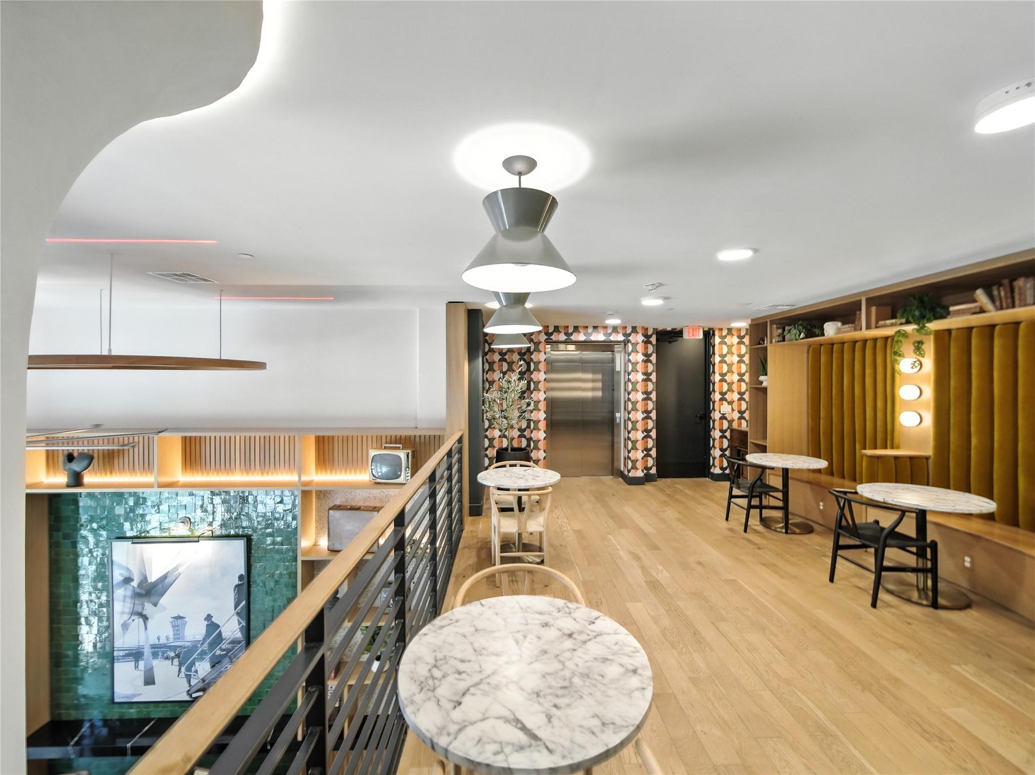 1701 Simond Ave # 302, Austin, TX 78723