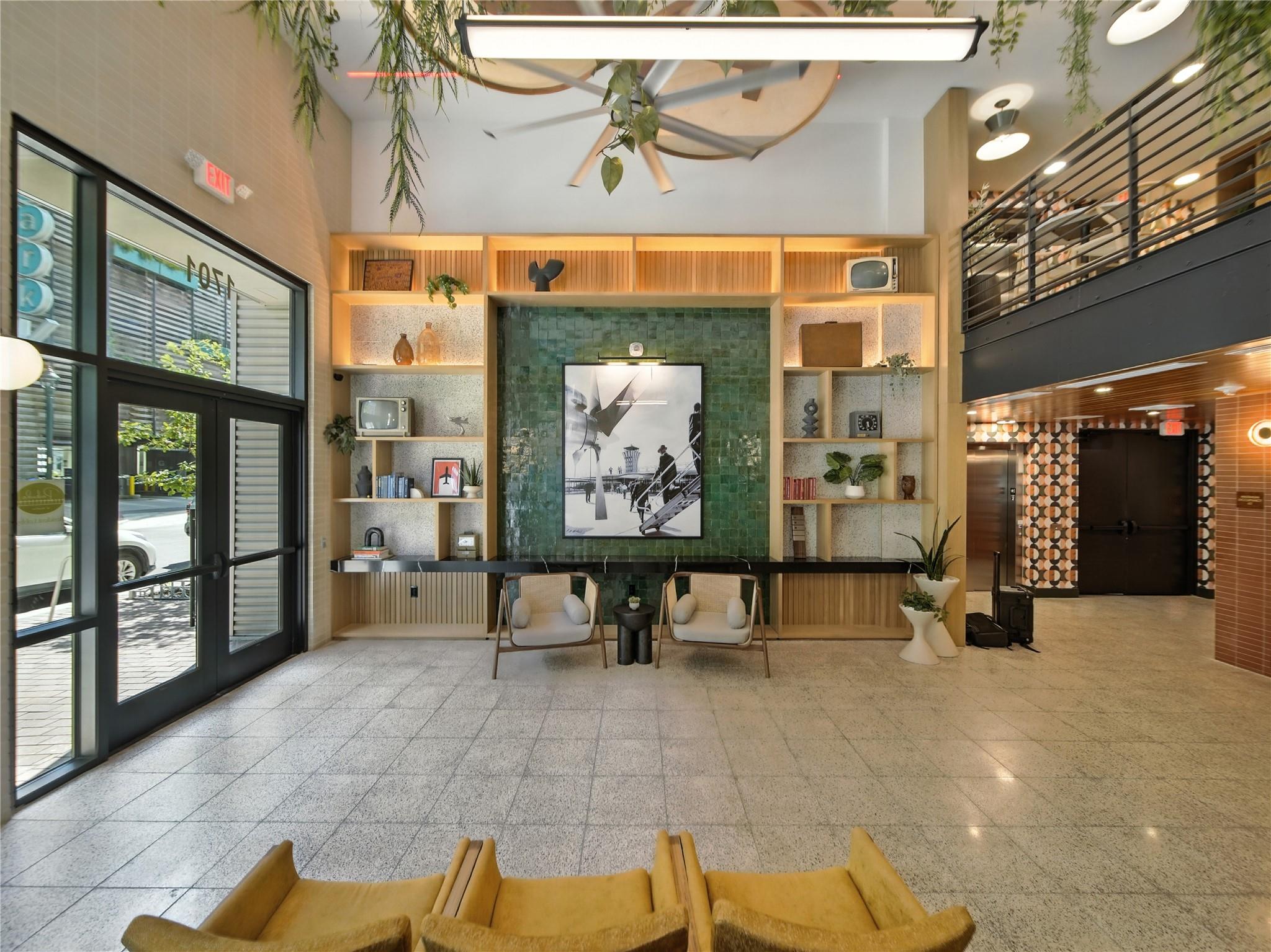 1701 Simond Ave # 302, Austin, TX 78723