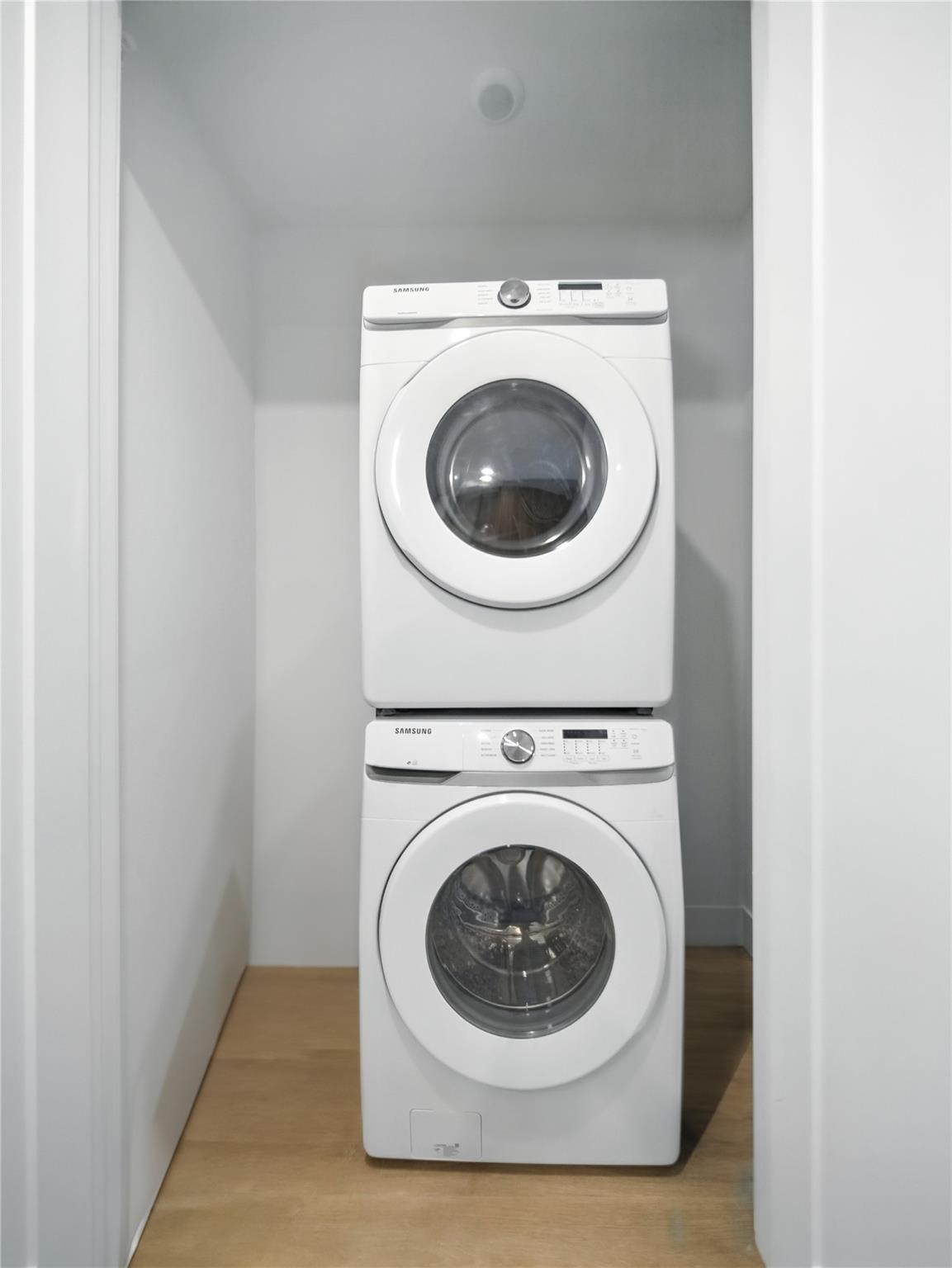 1701 Simond Ave # 302, Austin, TX 78723